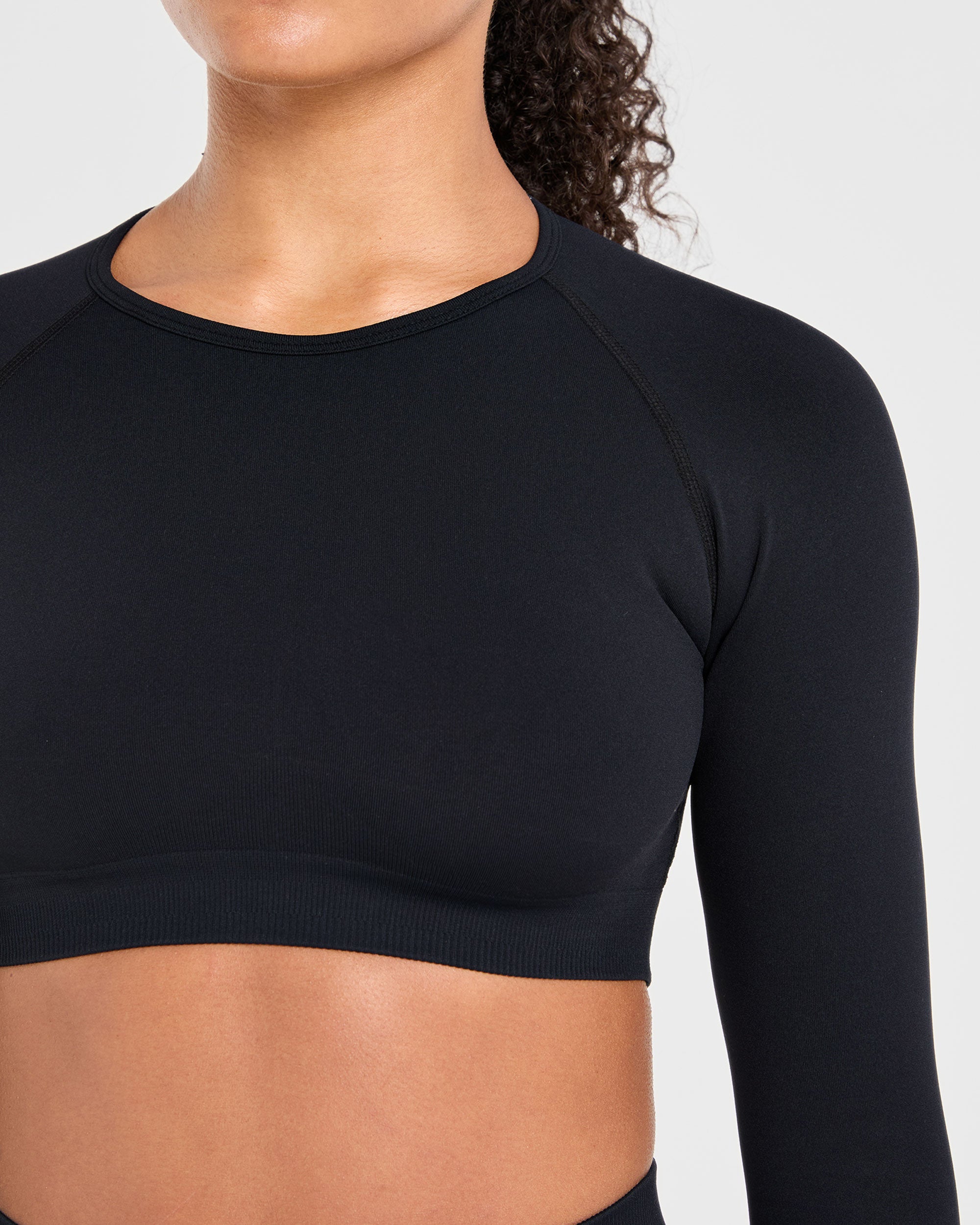 Power Seamless Long Sleeve Crop Top - Schwarz