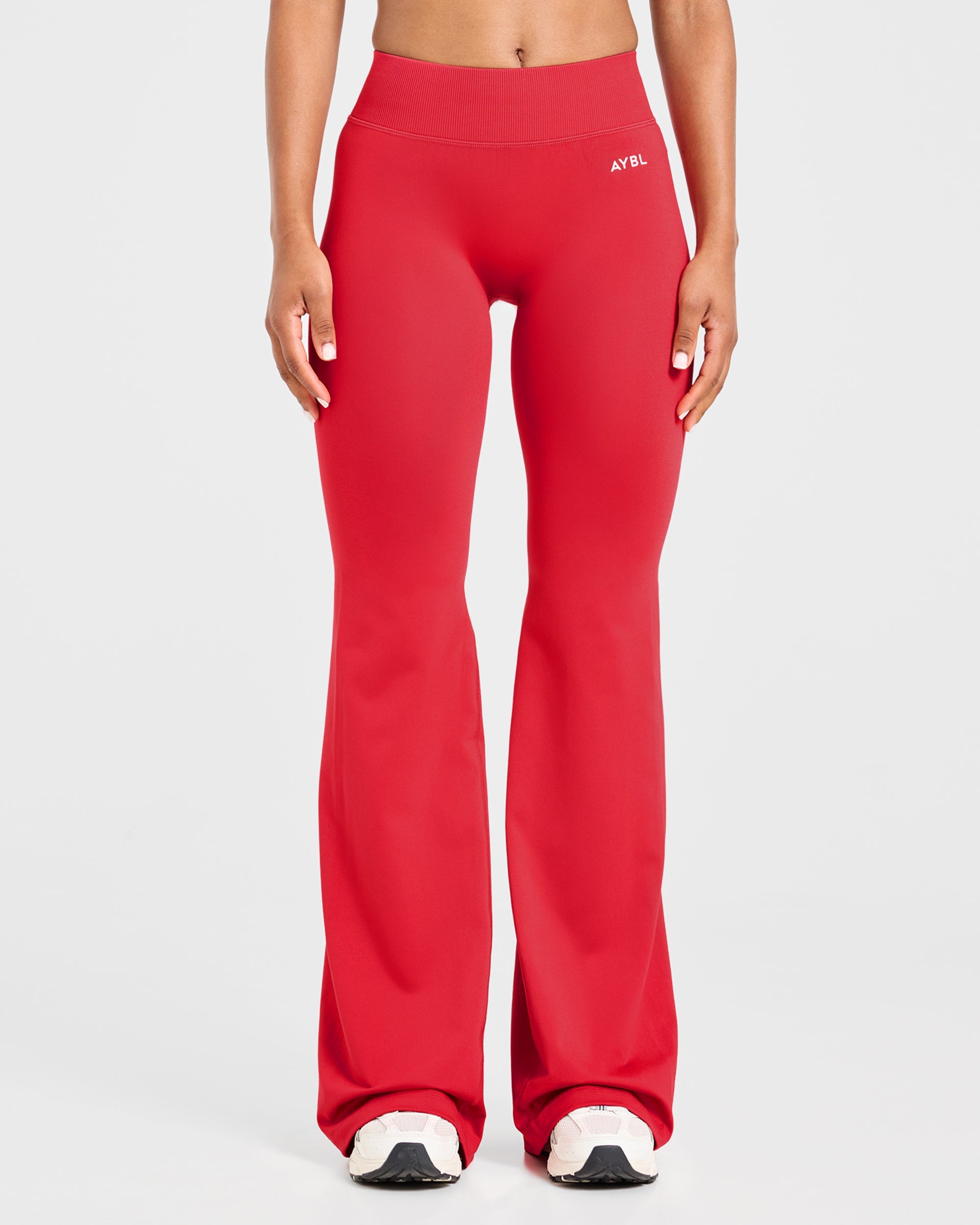 Adapt Seamless Flared Leggings - Salsa Rot