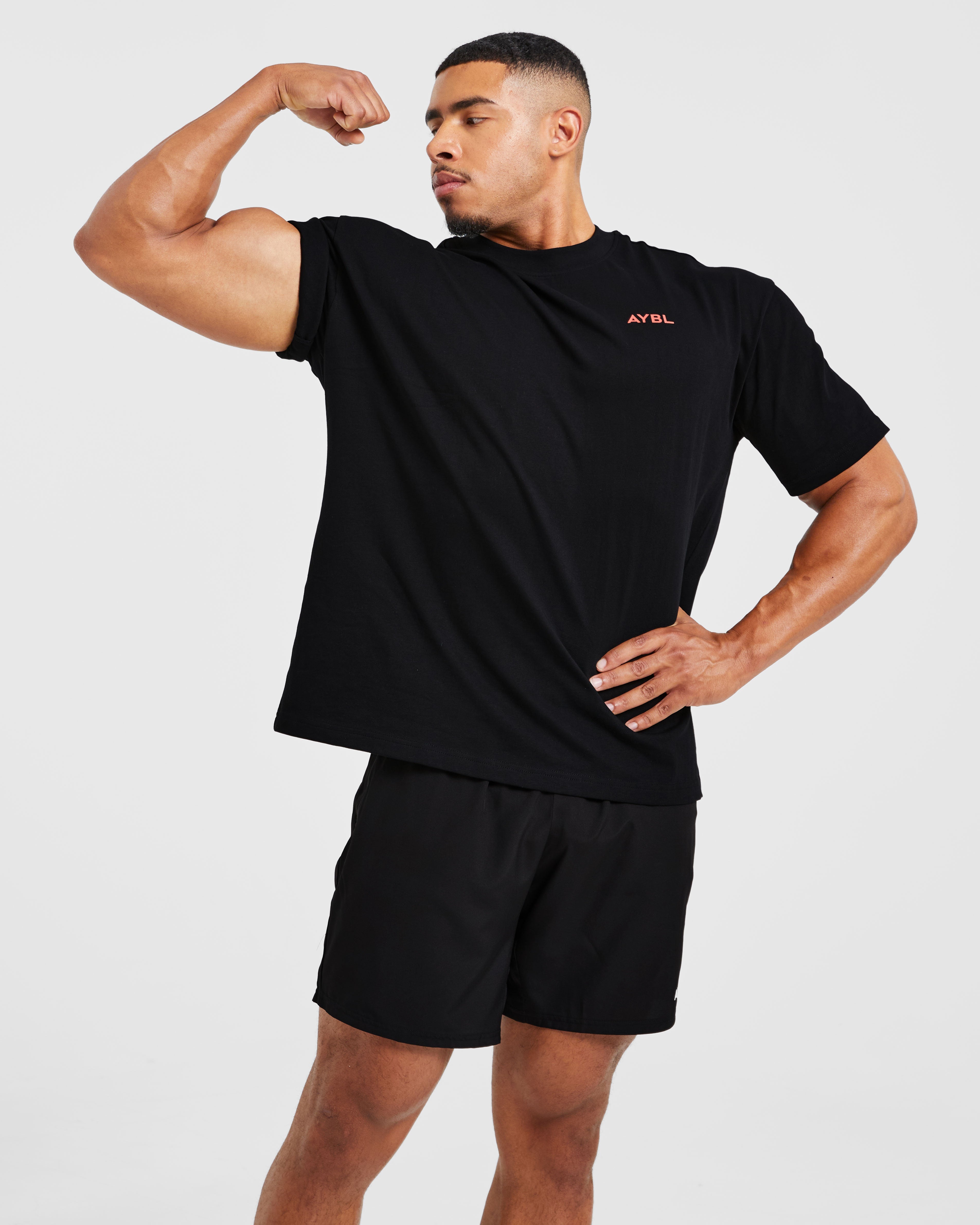 Essential Oversized T Shirt - Schwarz/Rot
