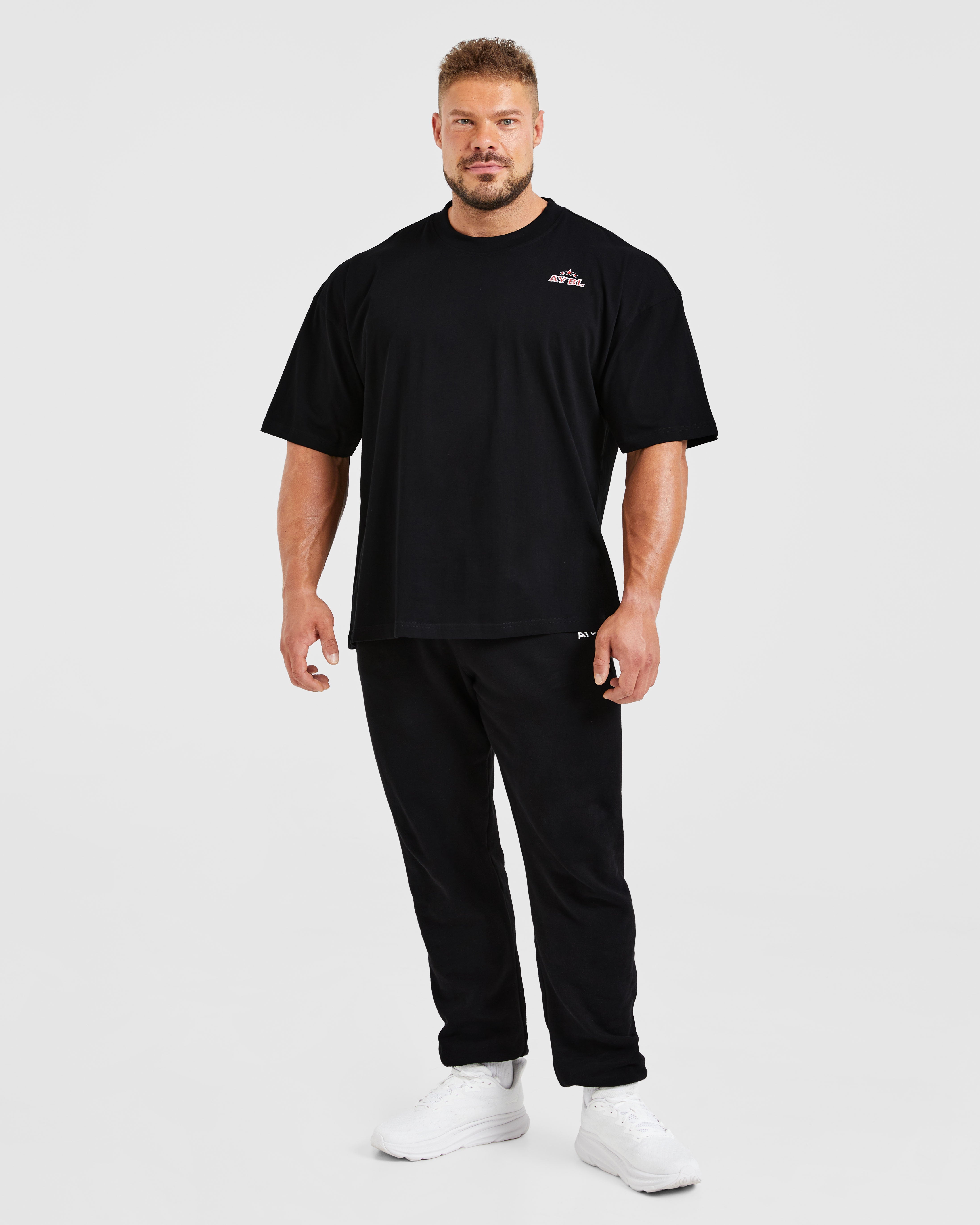 Wesley Vissers X Body Building Essentials Oversized T Shirt - Schwarz/Rot