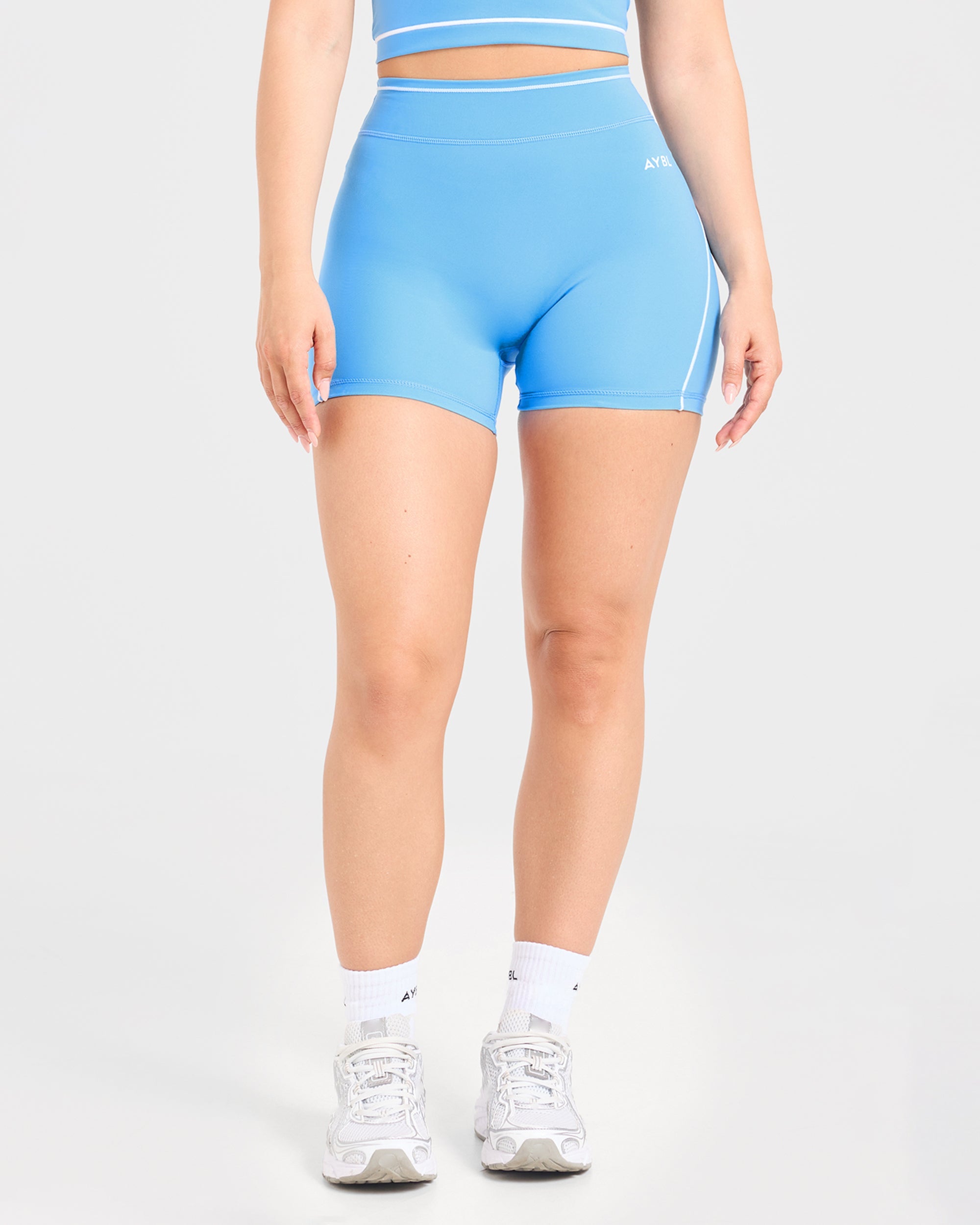 Form Shorts - Blau
