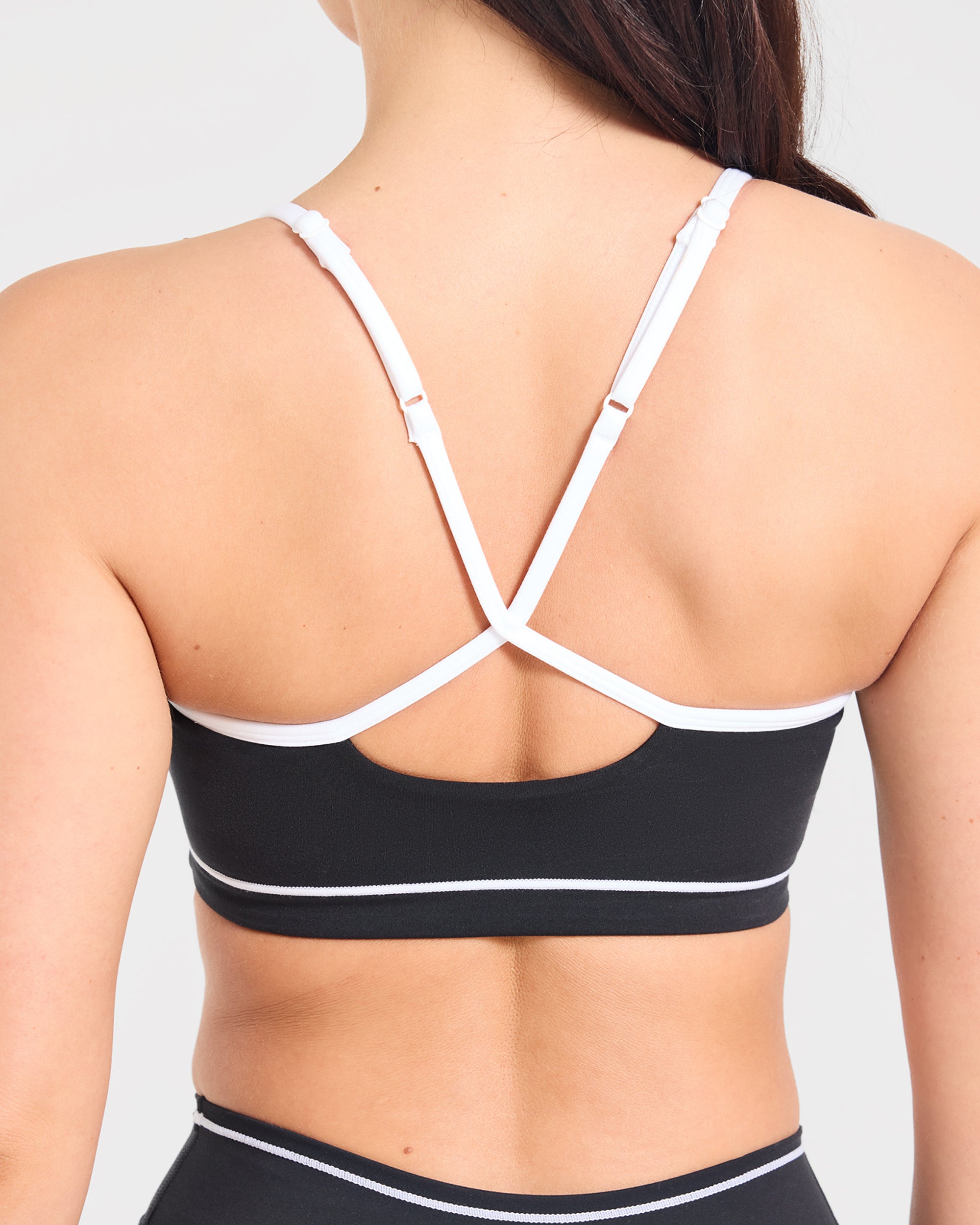 Form Sports Bra - Schwarz