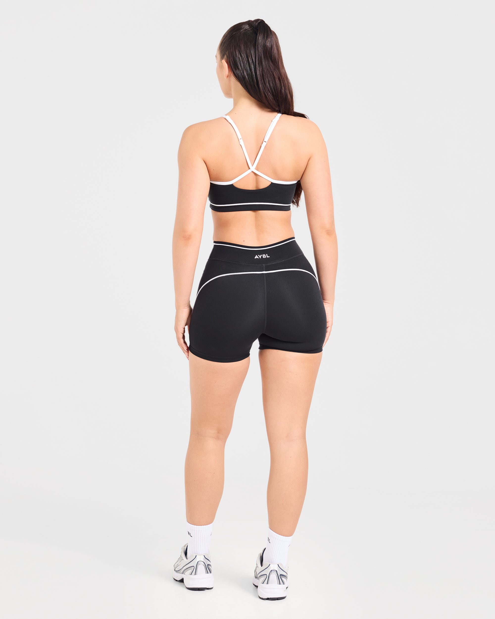 Form Sports Bra - Schwarz