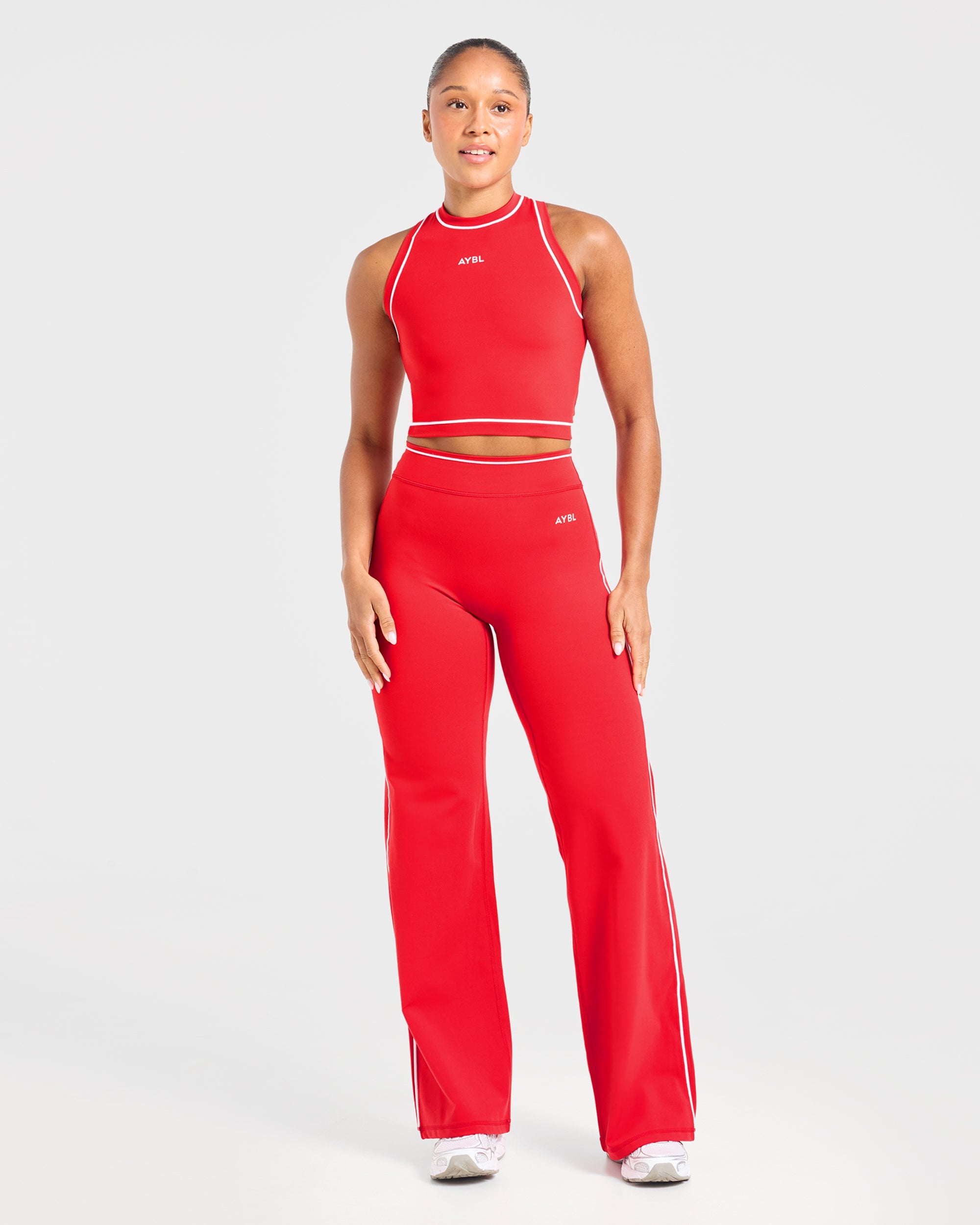 Form Flared Leggings - Rot