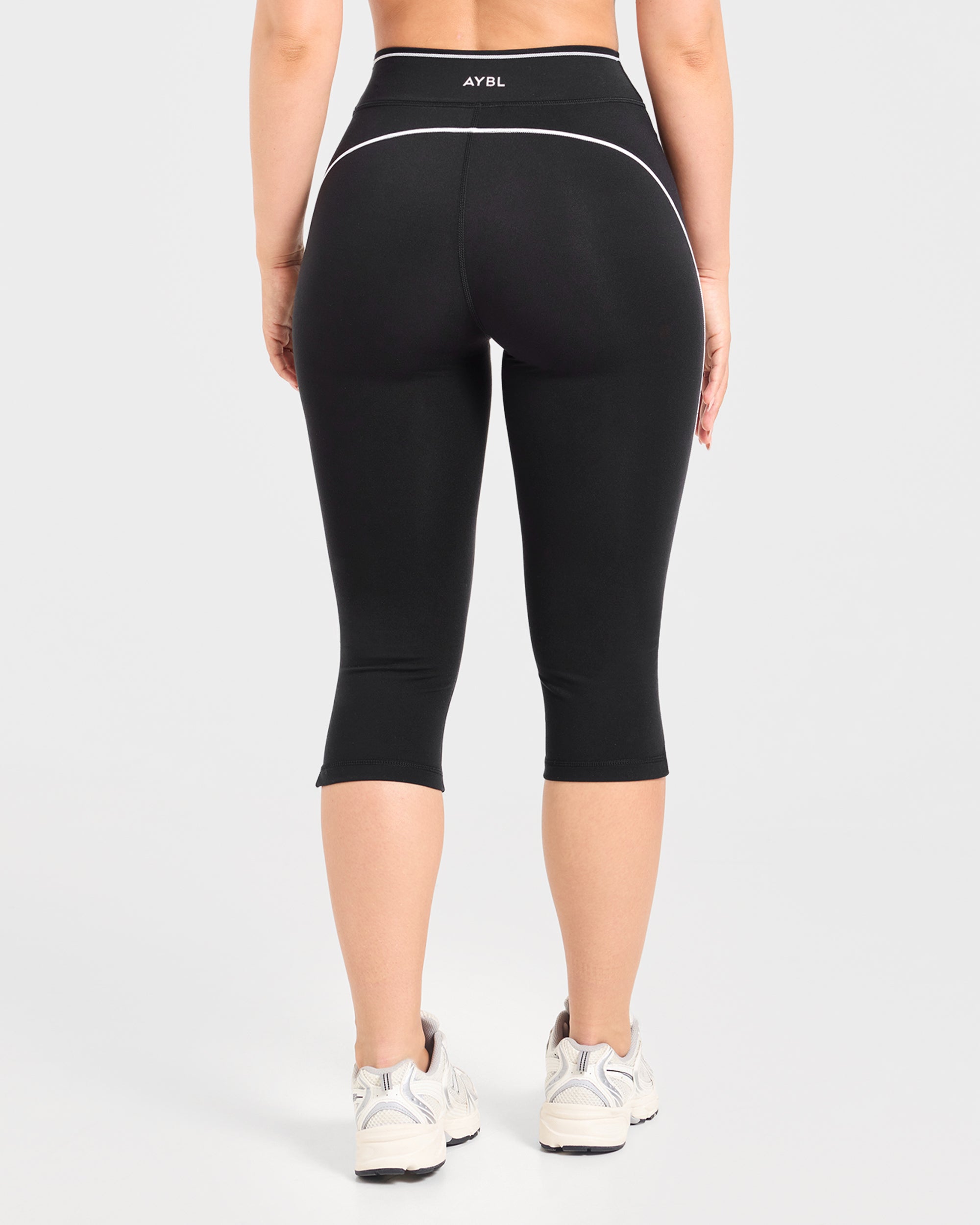 Form Capris - Schwarz