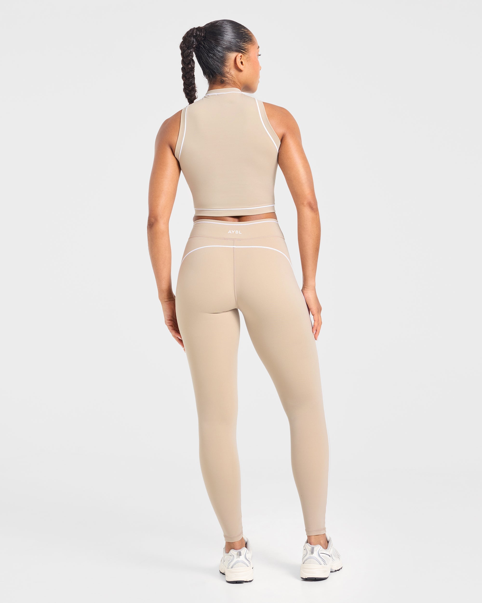 Form Leggings - Mocha