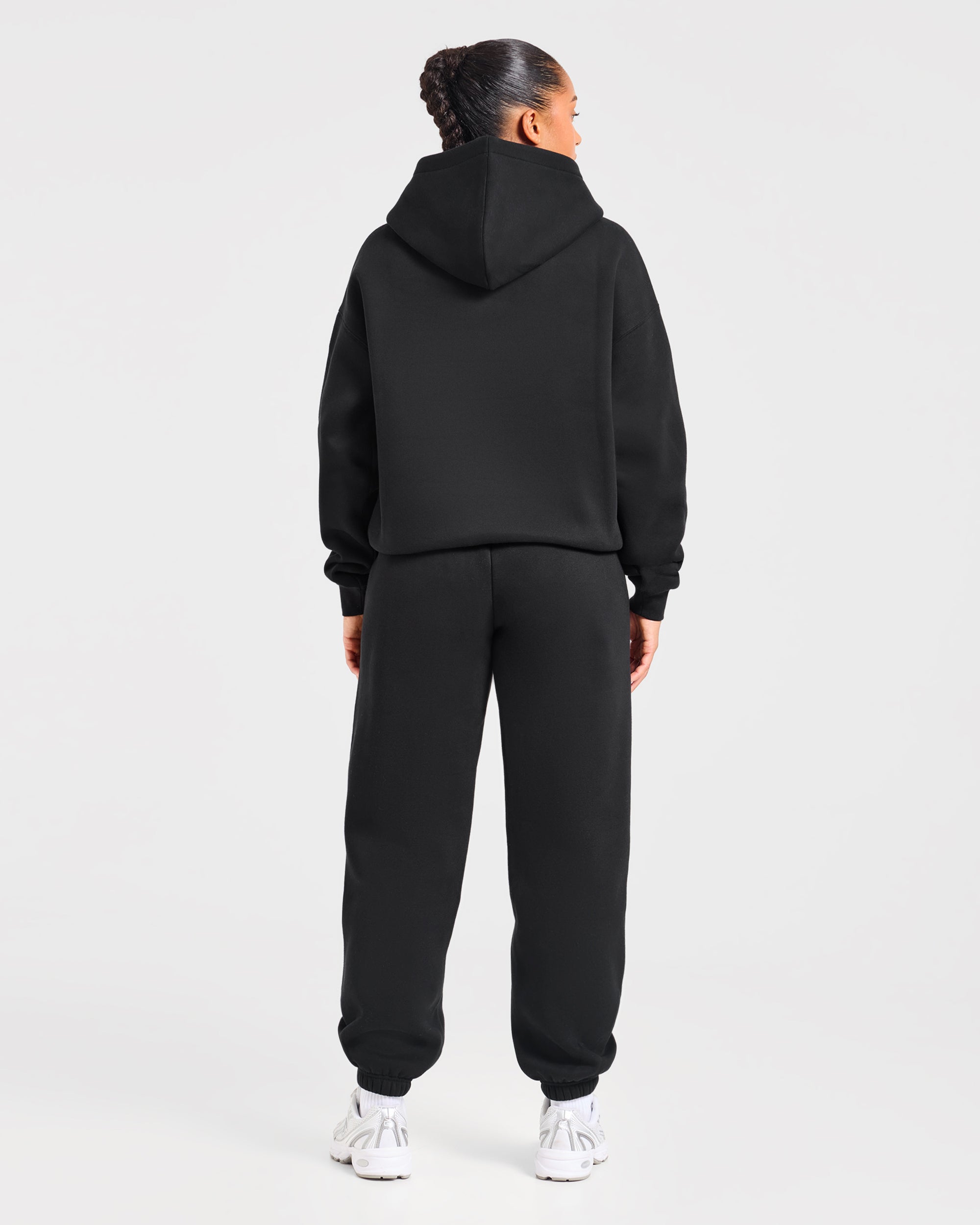 Varsity Applique Oversized Joggers - Schwarz