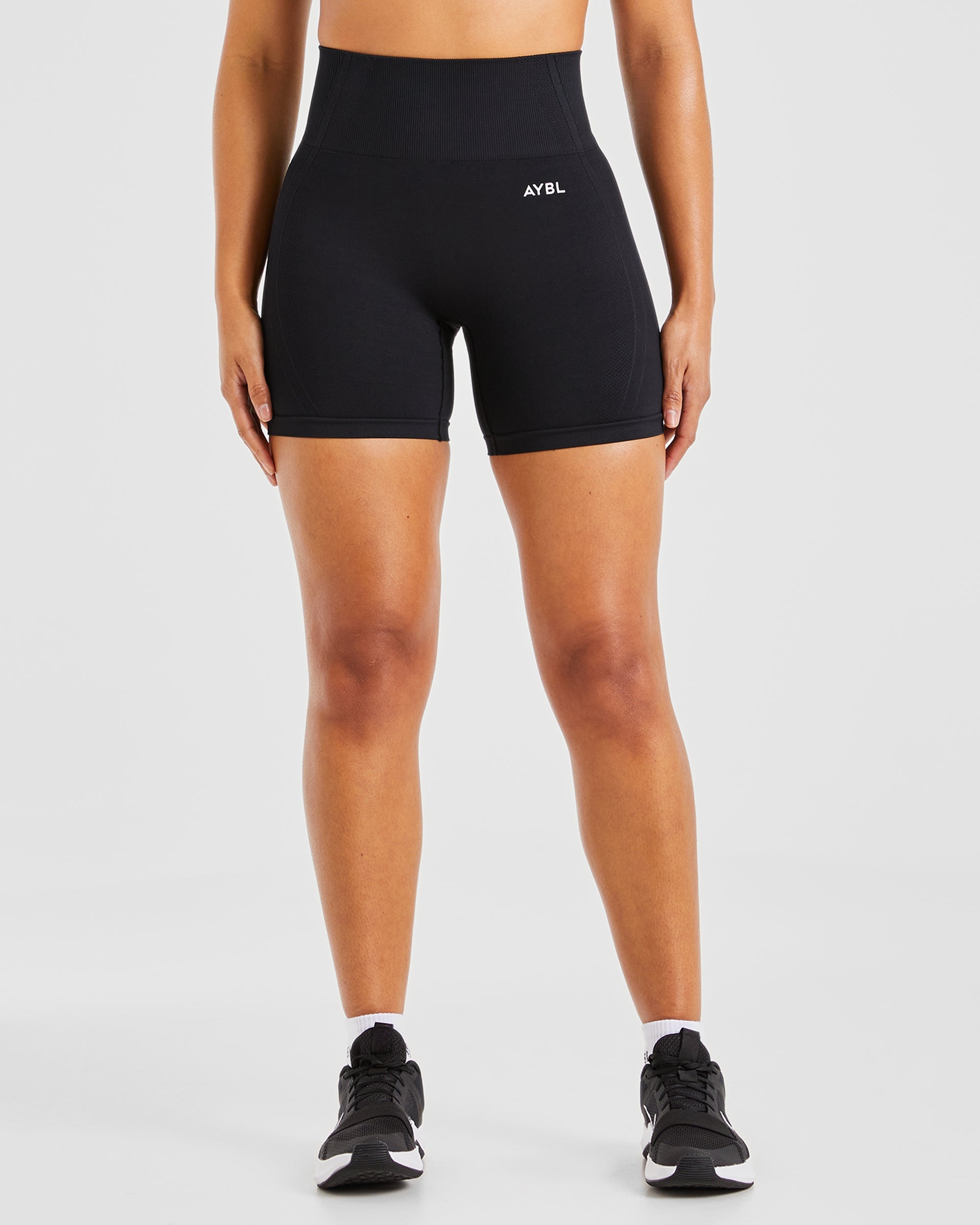 Balance V3 Seamless Cycling Shorts - Schwarz