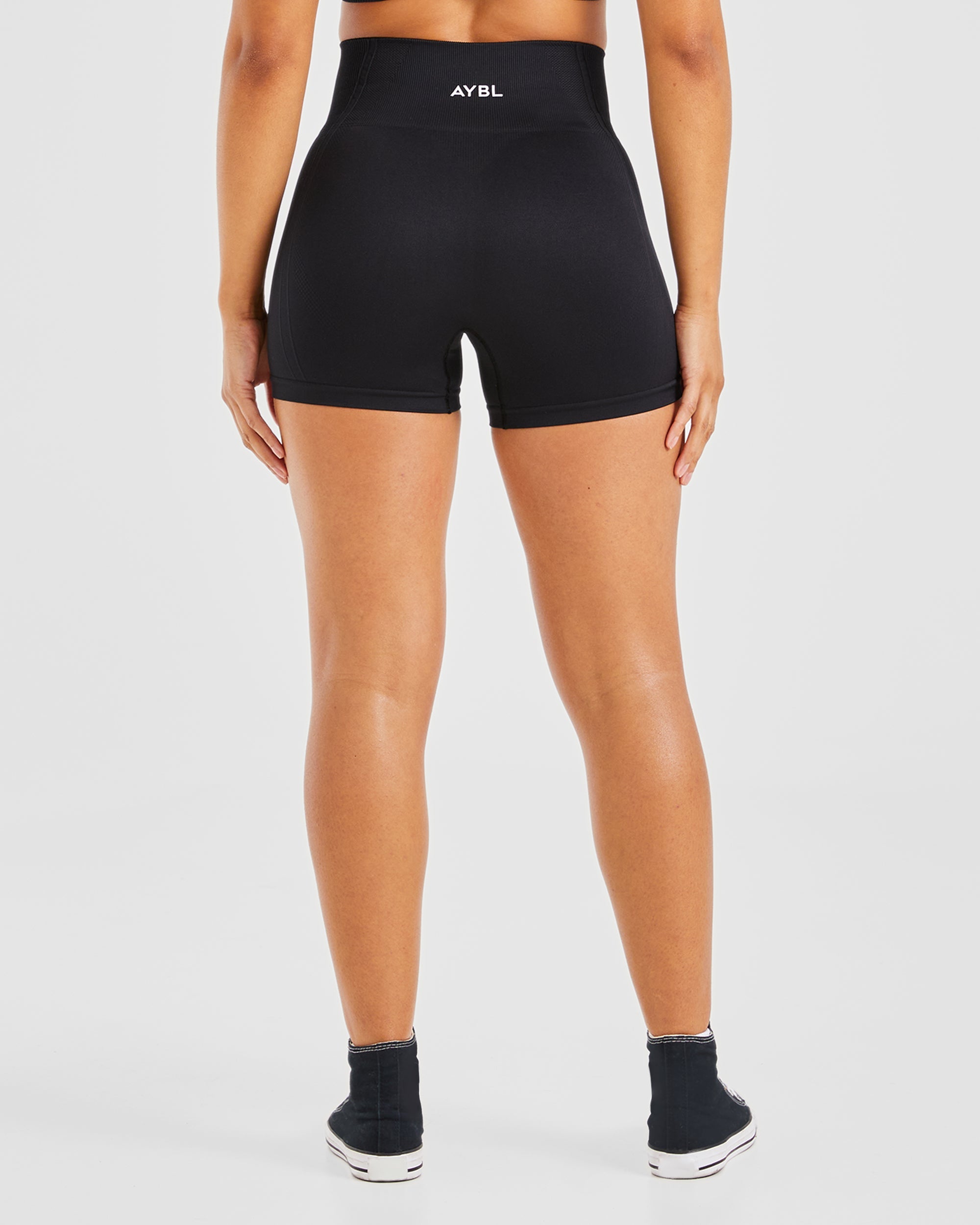 Balance V3 Seamless Shorts - Schwarz