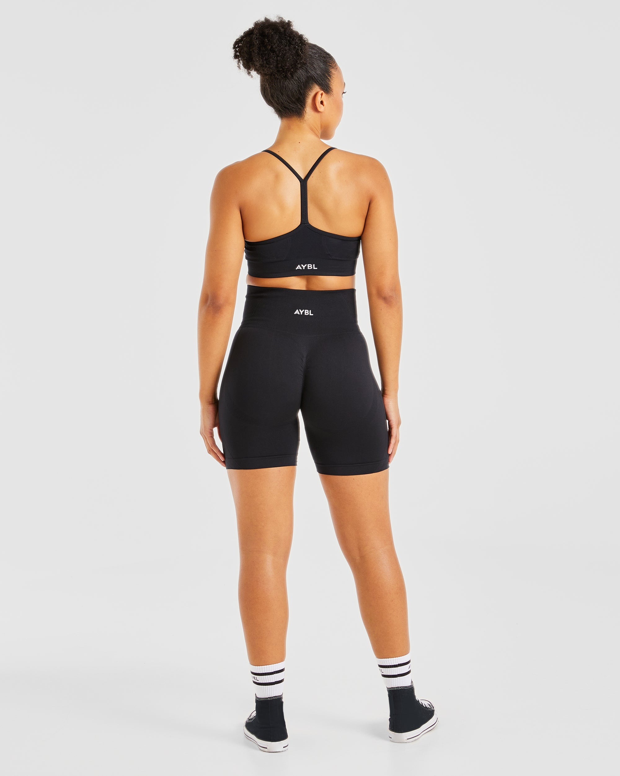 Empower Seamless Sports Bra - Schwarz