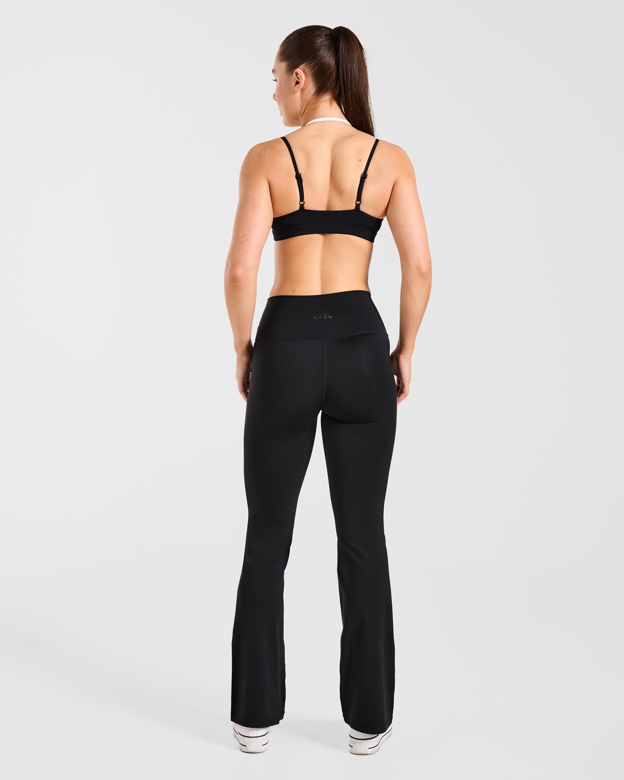 Sculpt Flared Leggings - Schwarz