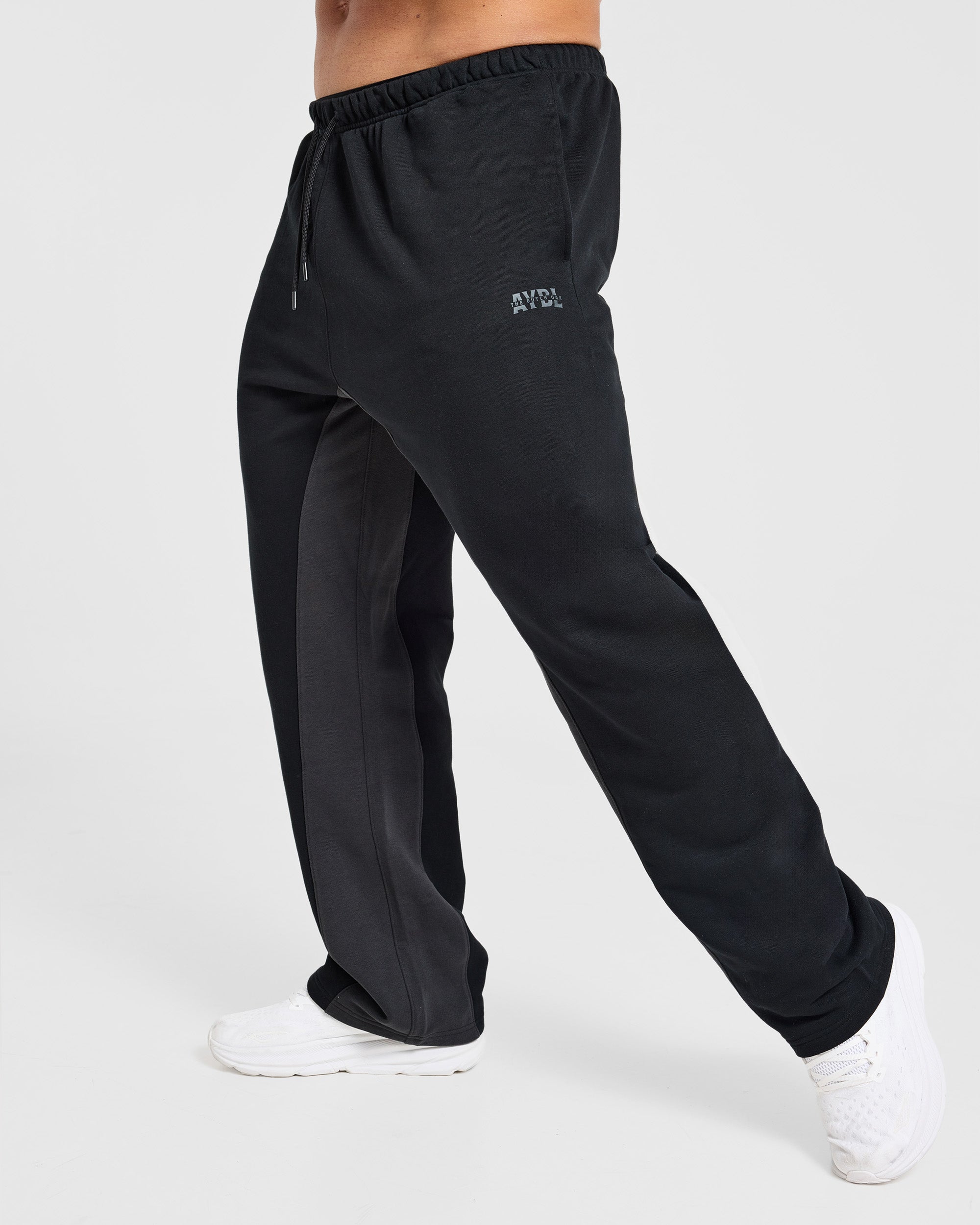 Wesley Vissers x Oversized Straight Leg Joggers - Schwarz