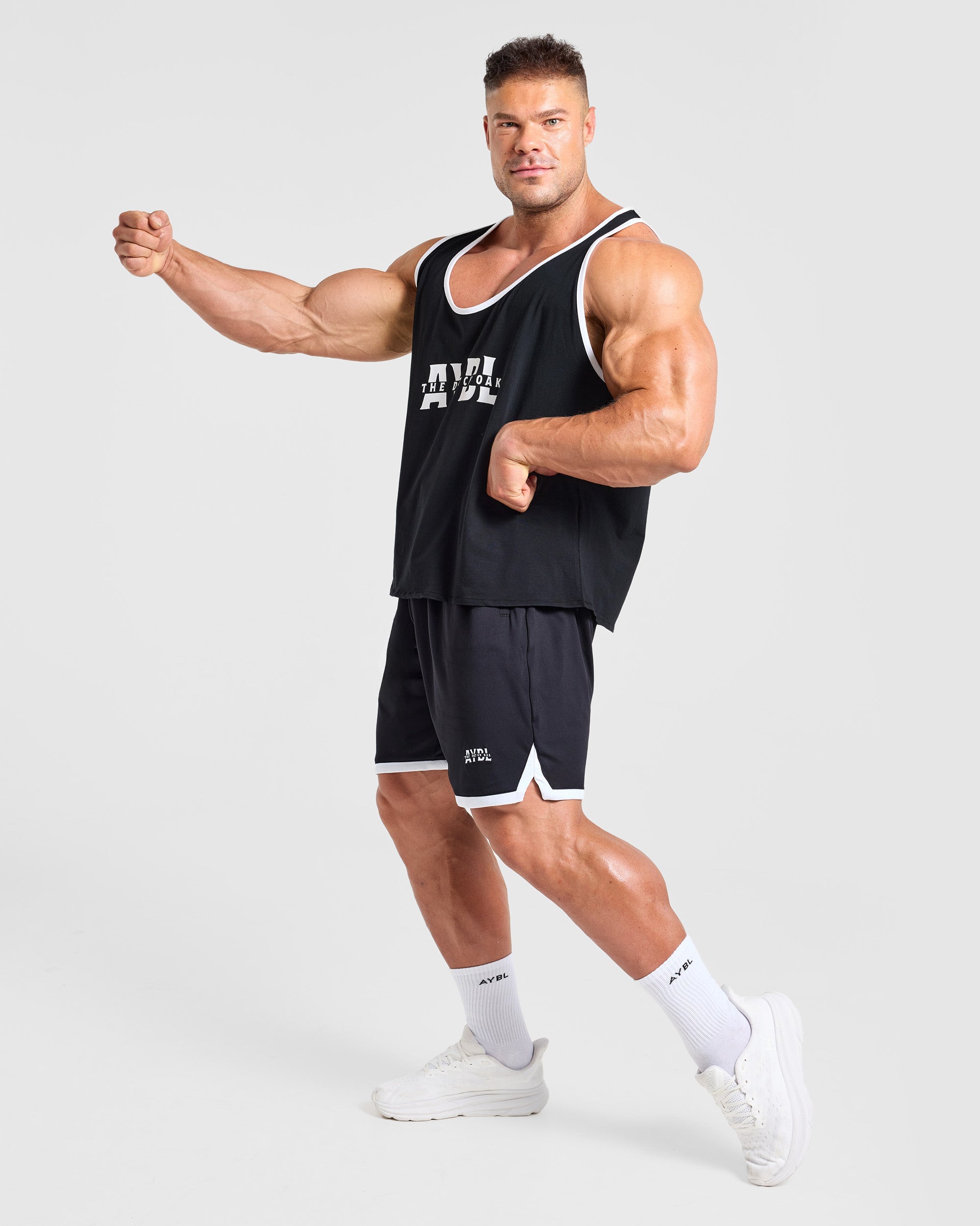 Wesley Vissers x Old School Contrast Shorts - Schwarz