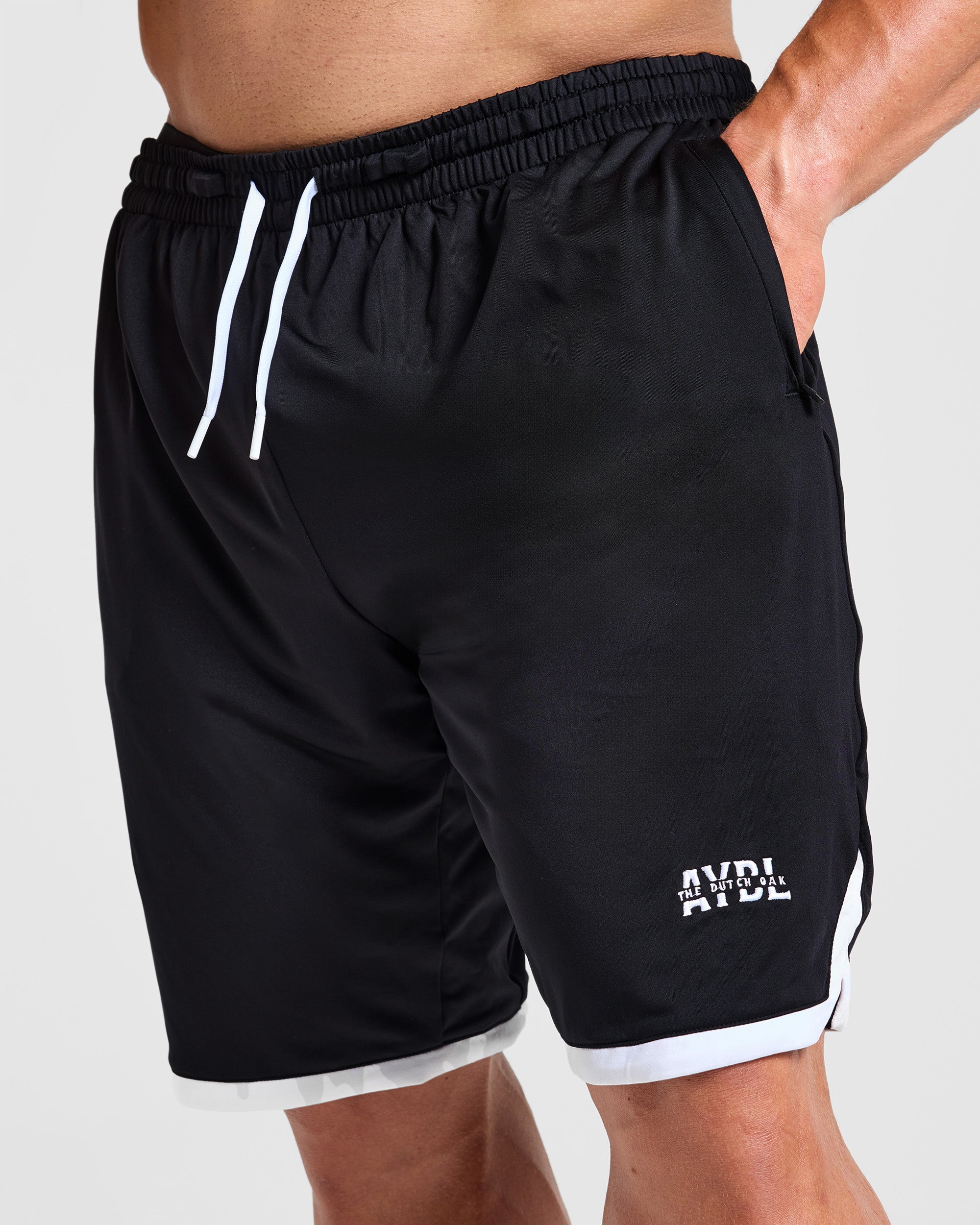 Wesley Vissers x Old School Contrast Shorts - Schwarz