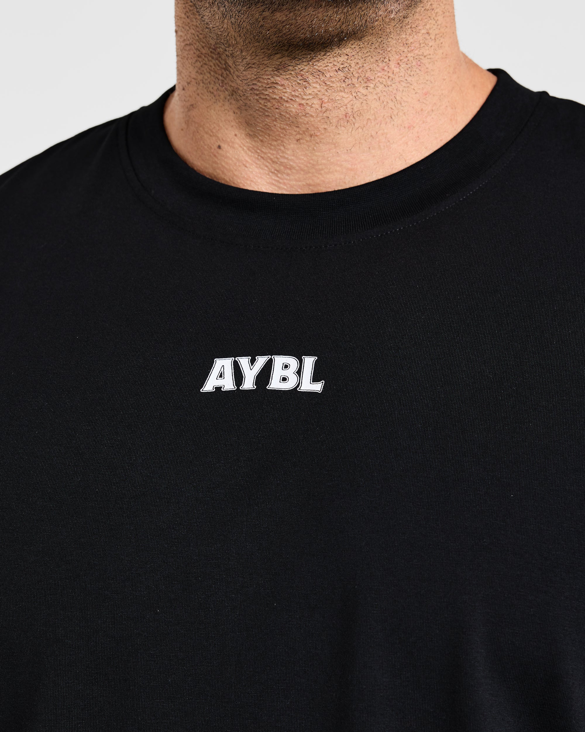 Wesley Vissers x AYBL Dutch Oak Oversized Tank - Schwarz
