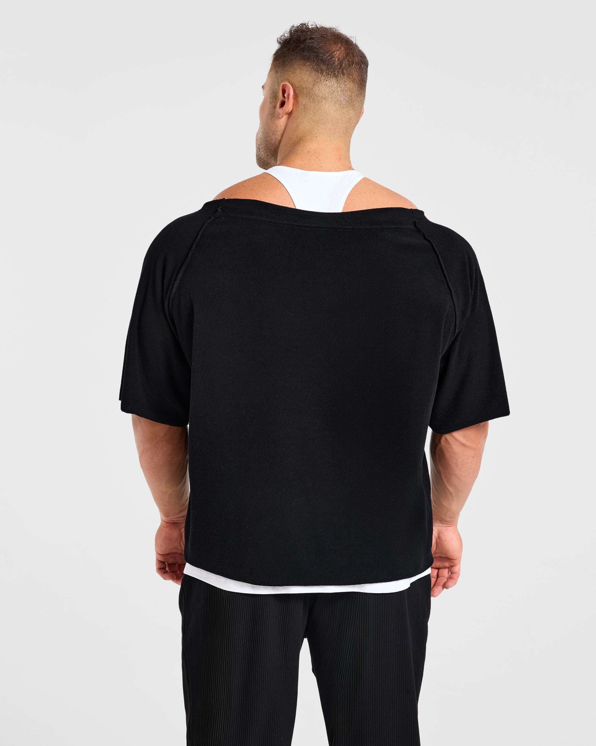 Wesley Vissers x Old School Wide Neck T Shirt - Schwarz