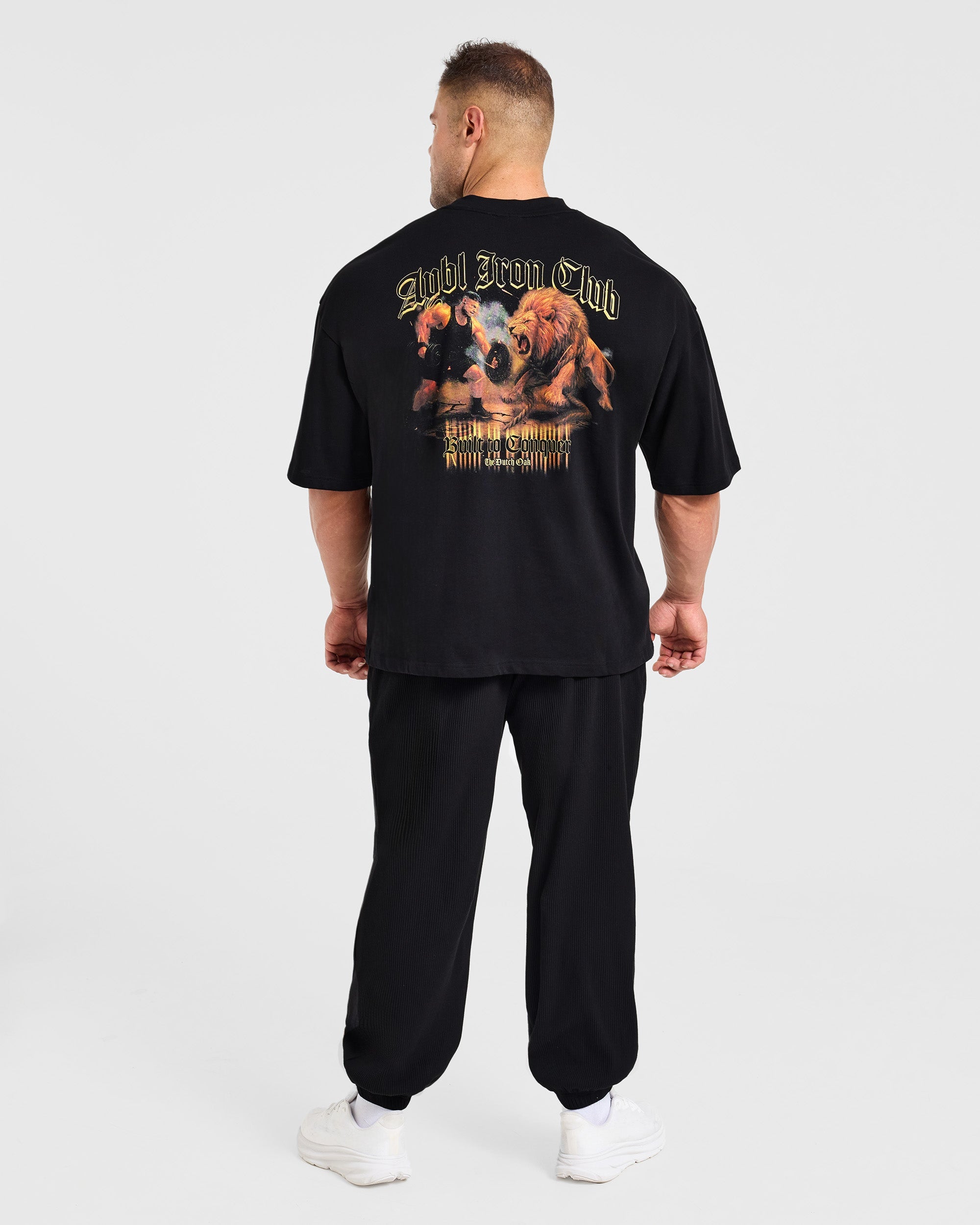Wesley Vissers x Built to Conquer Oversized T Shirt - Schwarz