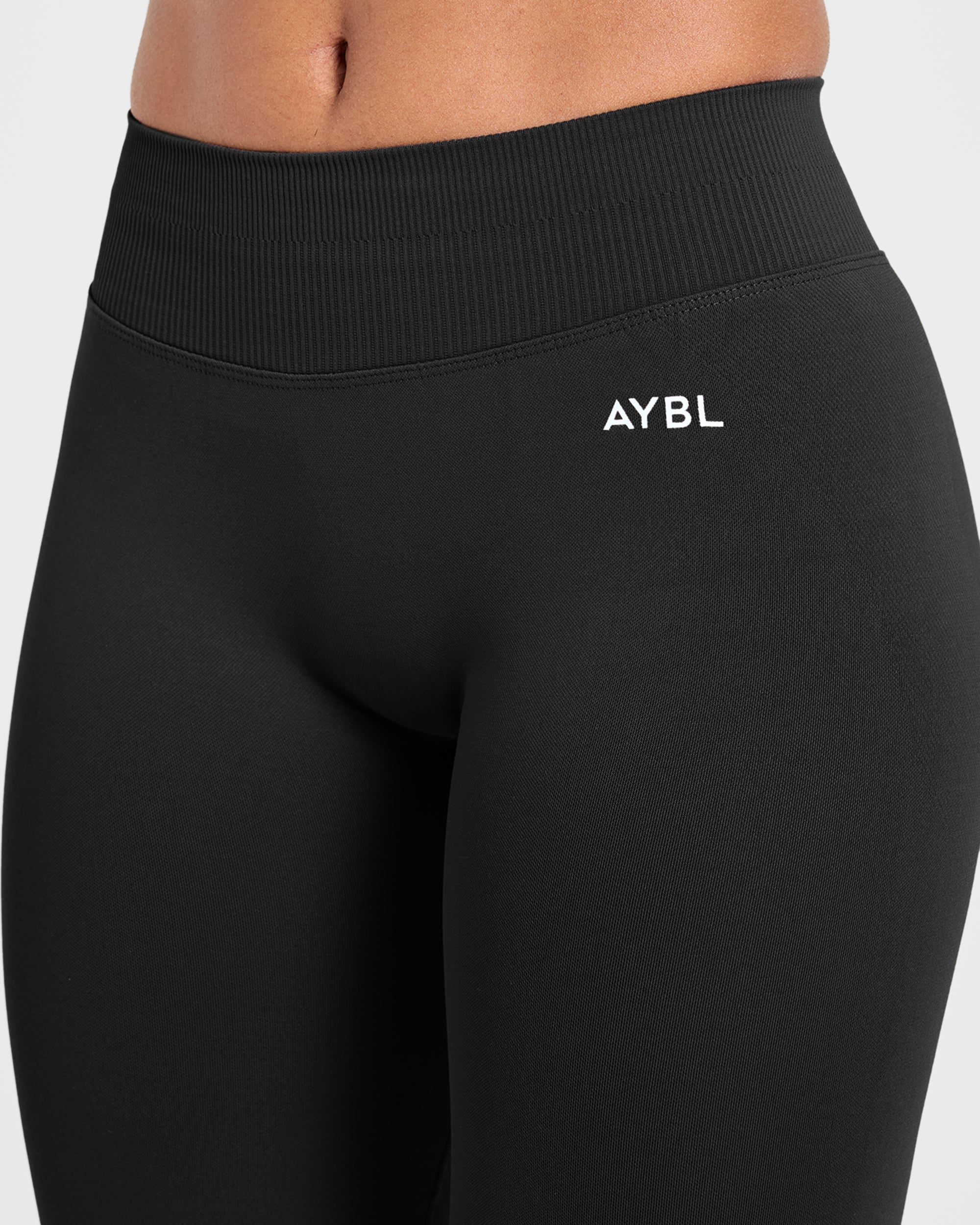 Enhance Seamless Flared Leggings - Schwarz