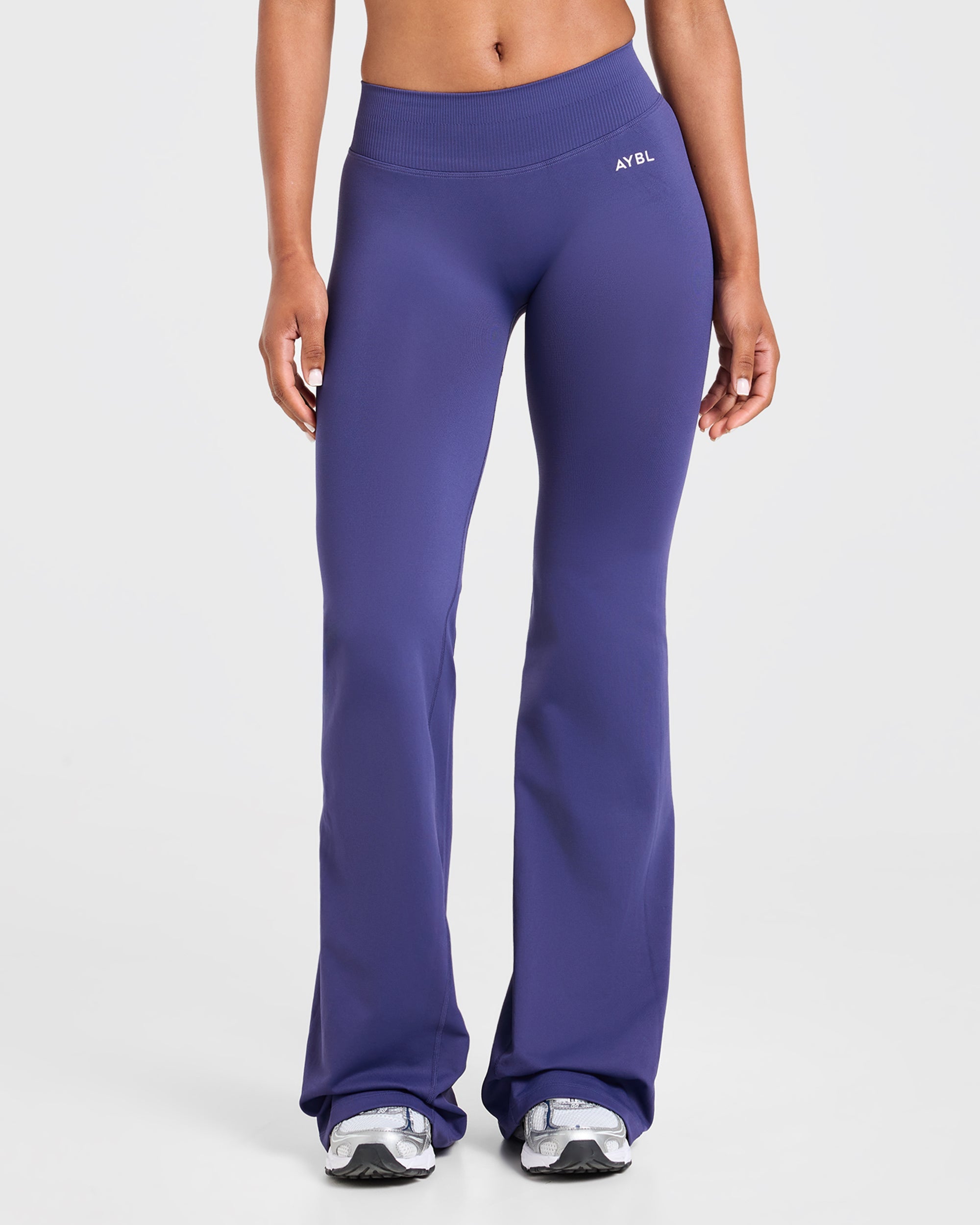 Enhance Seamless Flared Leggings - Storm Blau