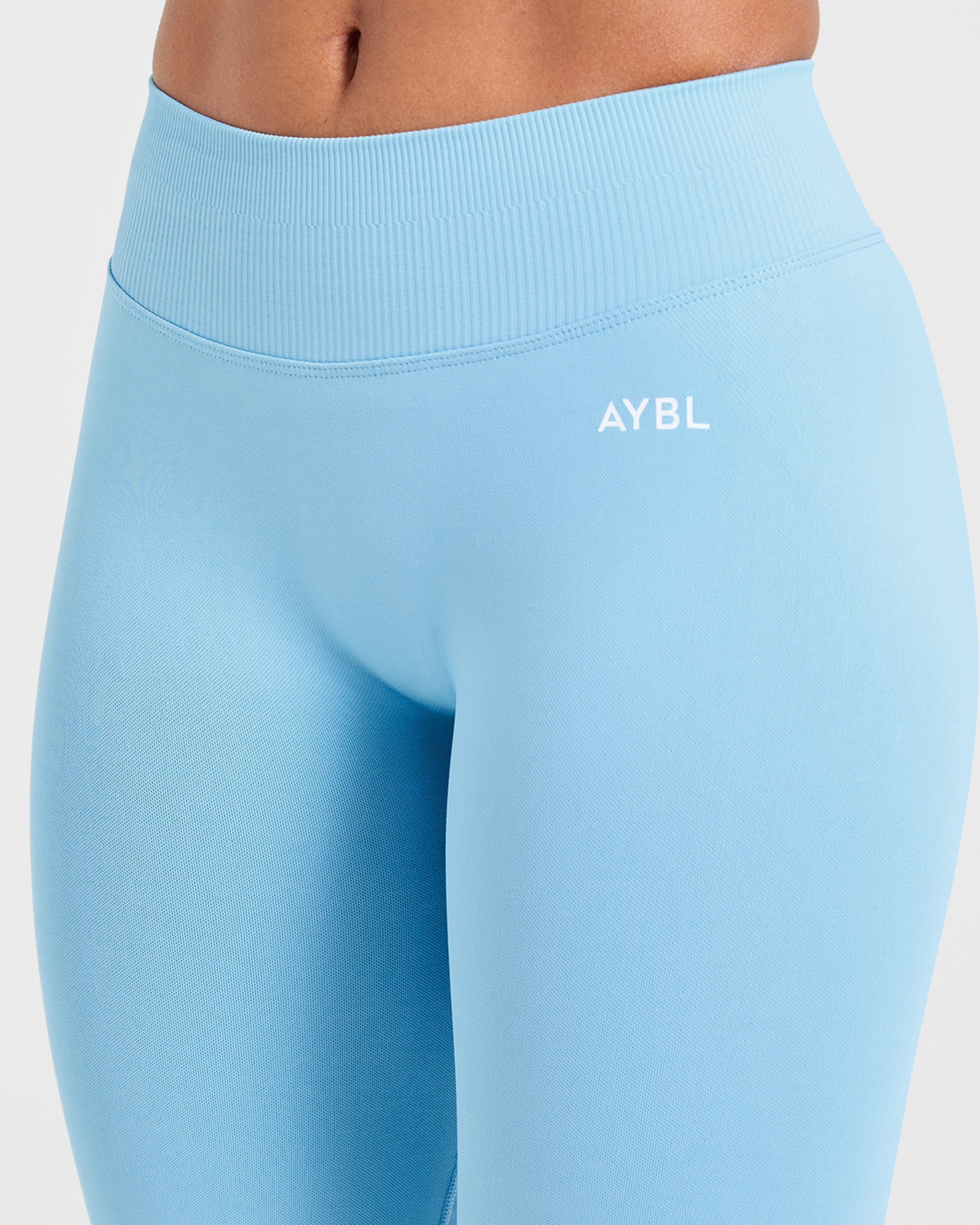 Enhance Seamless Flared Leggings - Powder Blau