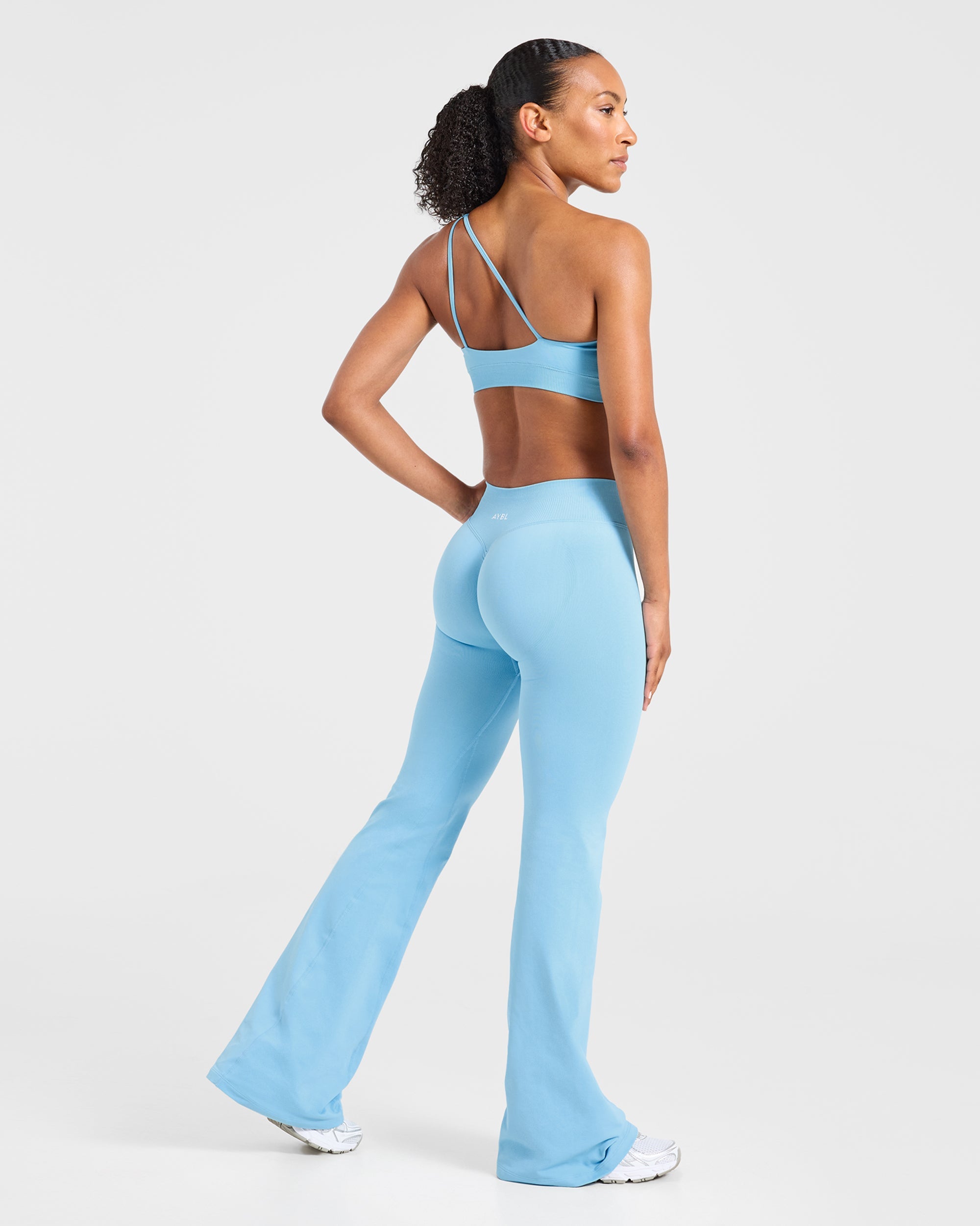 Enhance Seamless Flared Leggings - Powder Blau