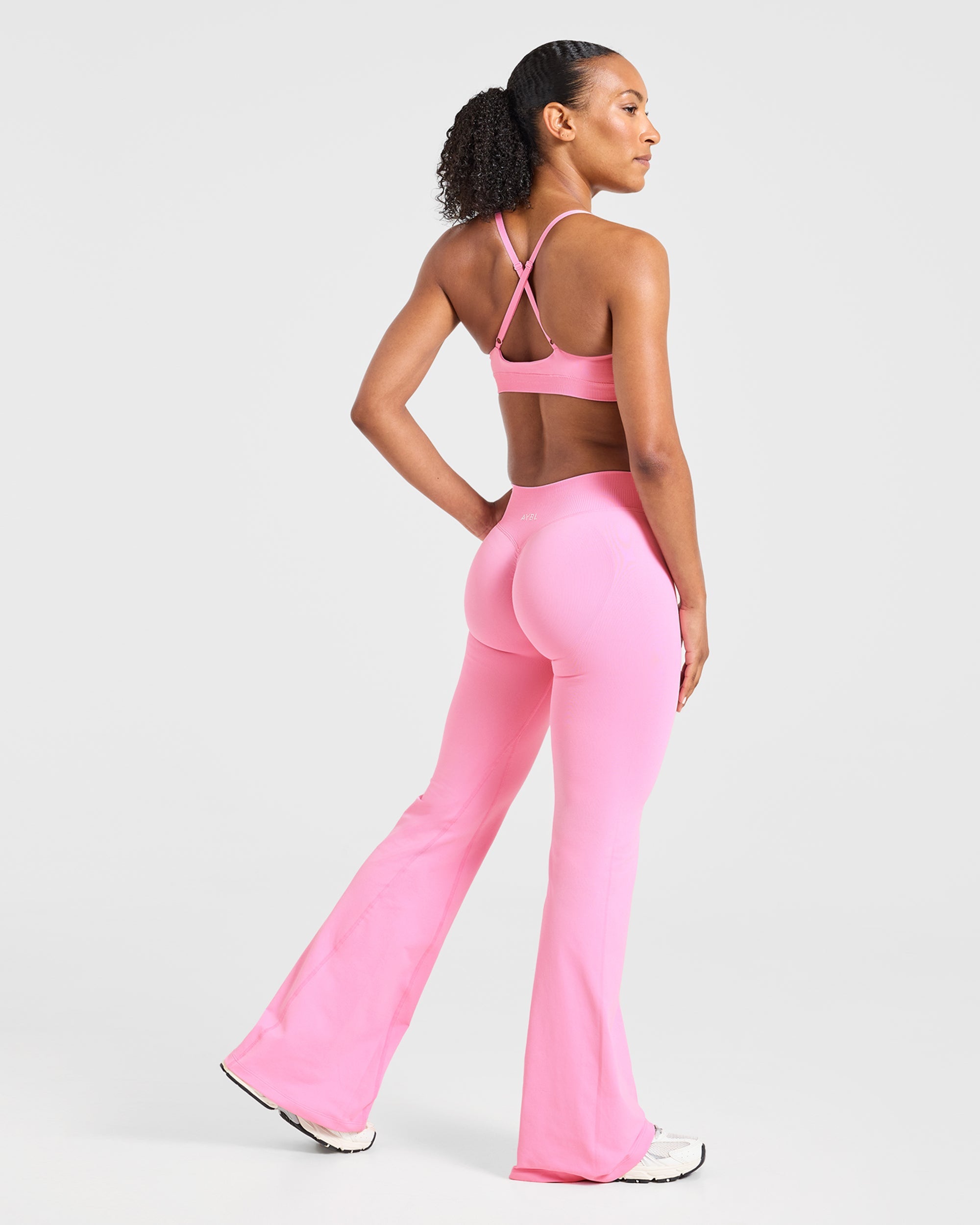 Enhance Seamless Flared Leggings - Sugar Rosa