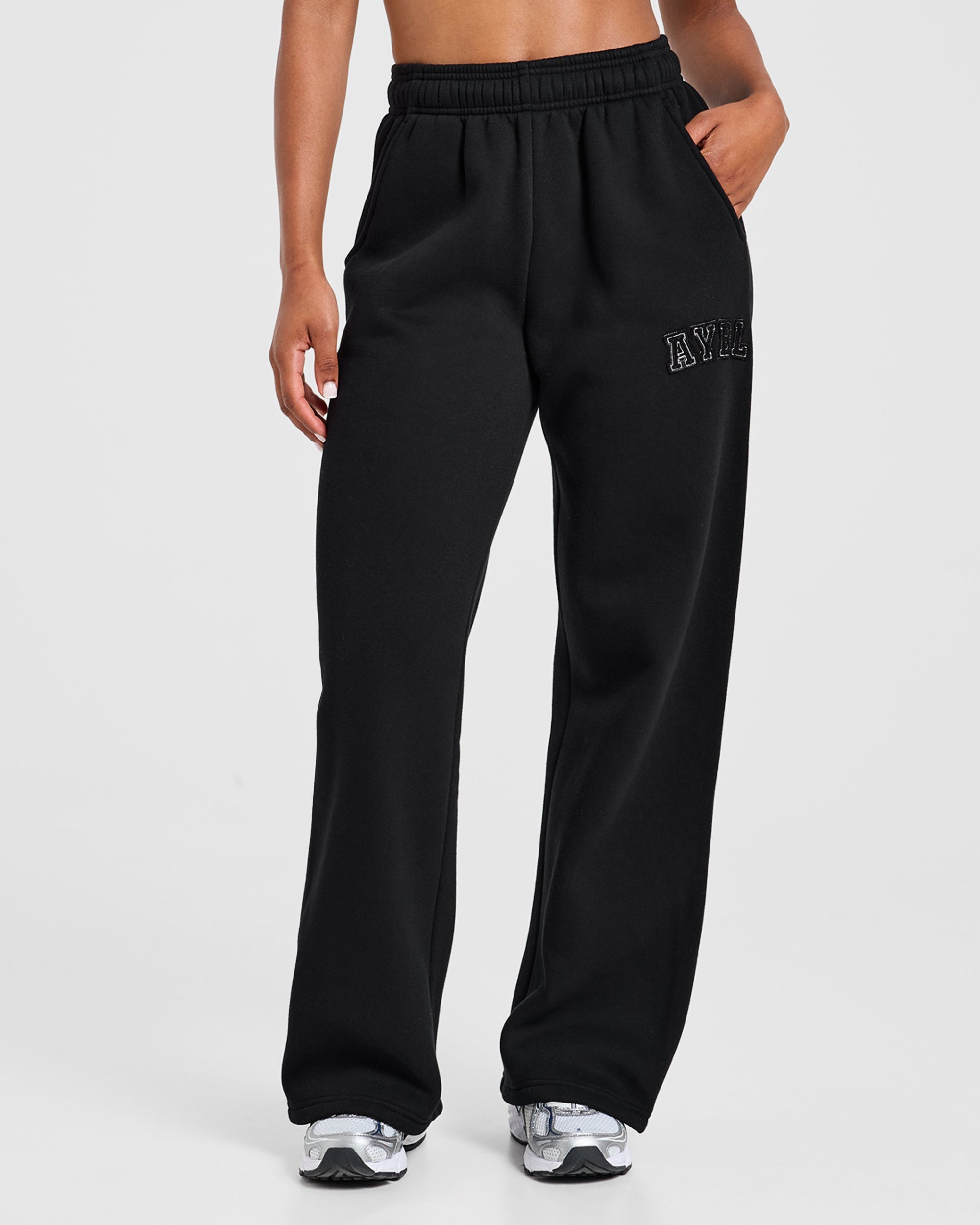 Varsity Applique Oversized Straight Leg Joggers - Schwarz