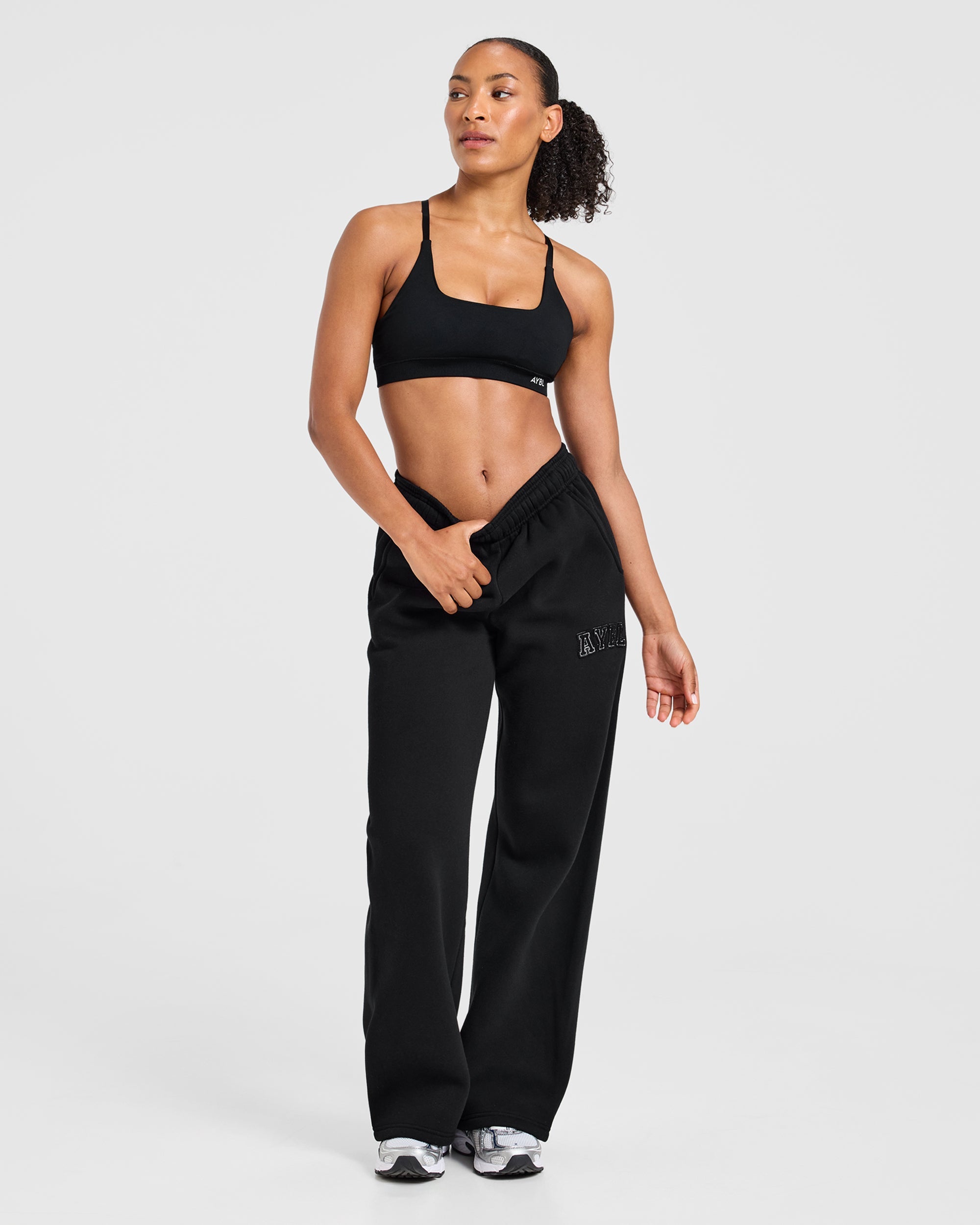 Varsity Applique Oversized Straight Leg Joggers - Schwarz