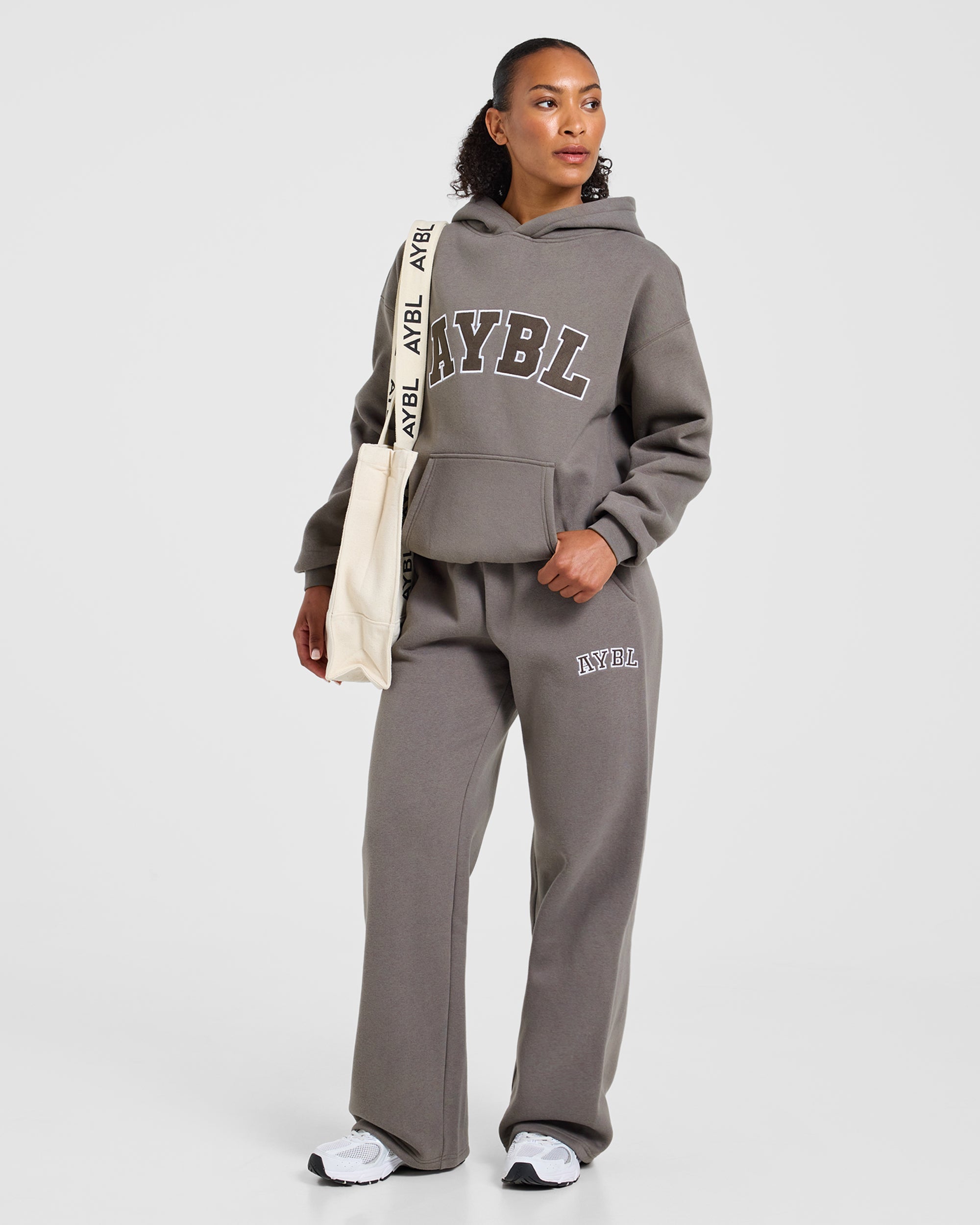 Varsity 2.0 Oversized Straight Leg Joggers - Slate Braun