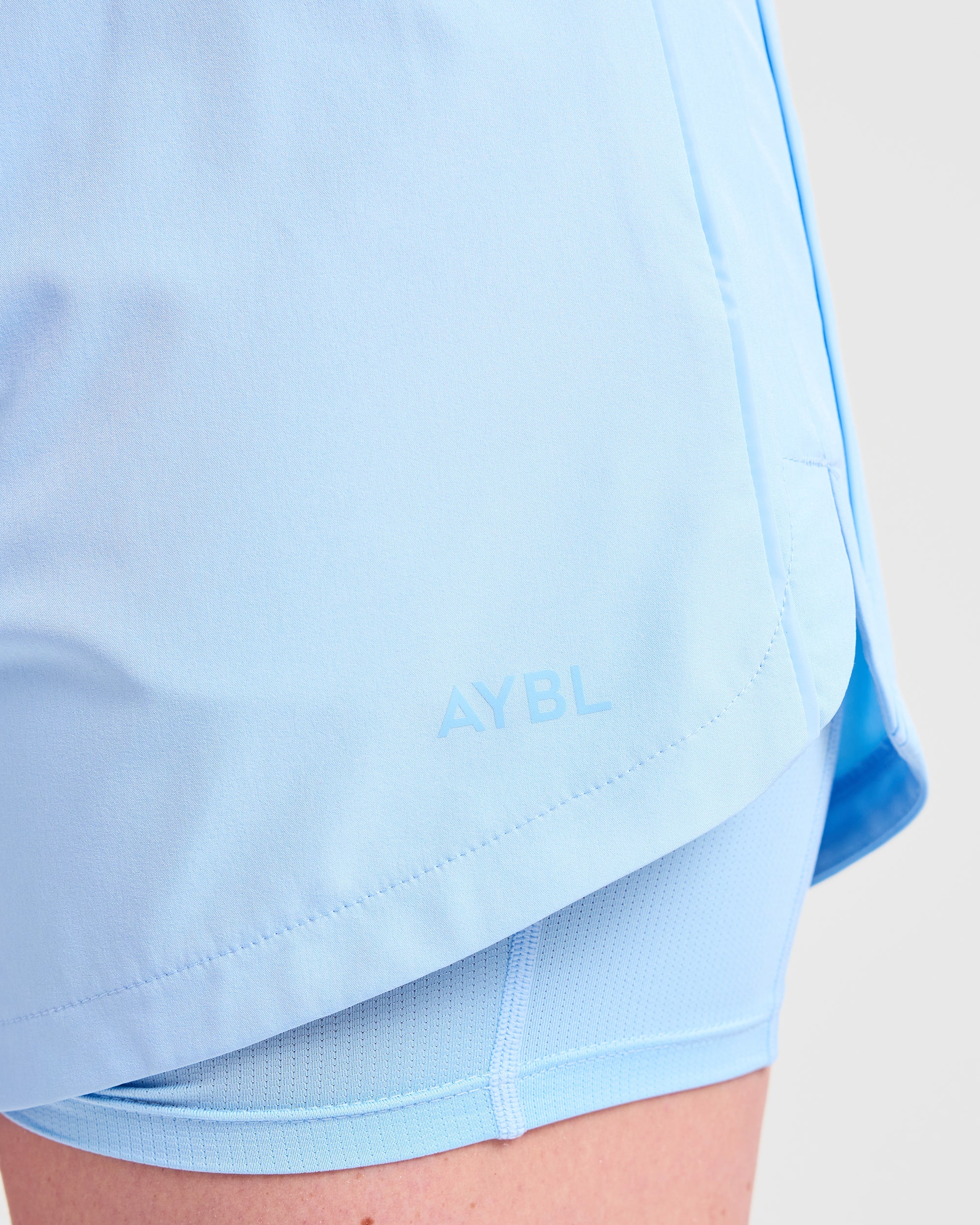 Run 2 in 1 Shorts - Spring Blau