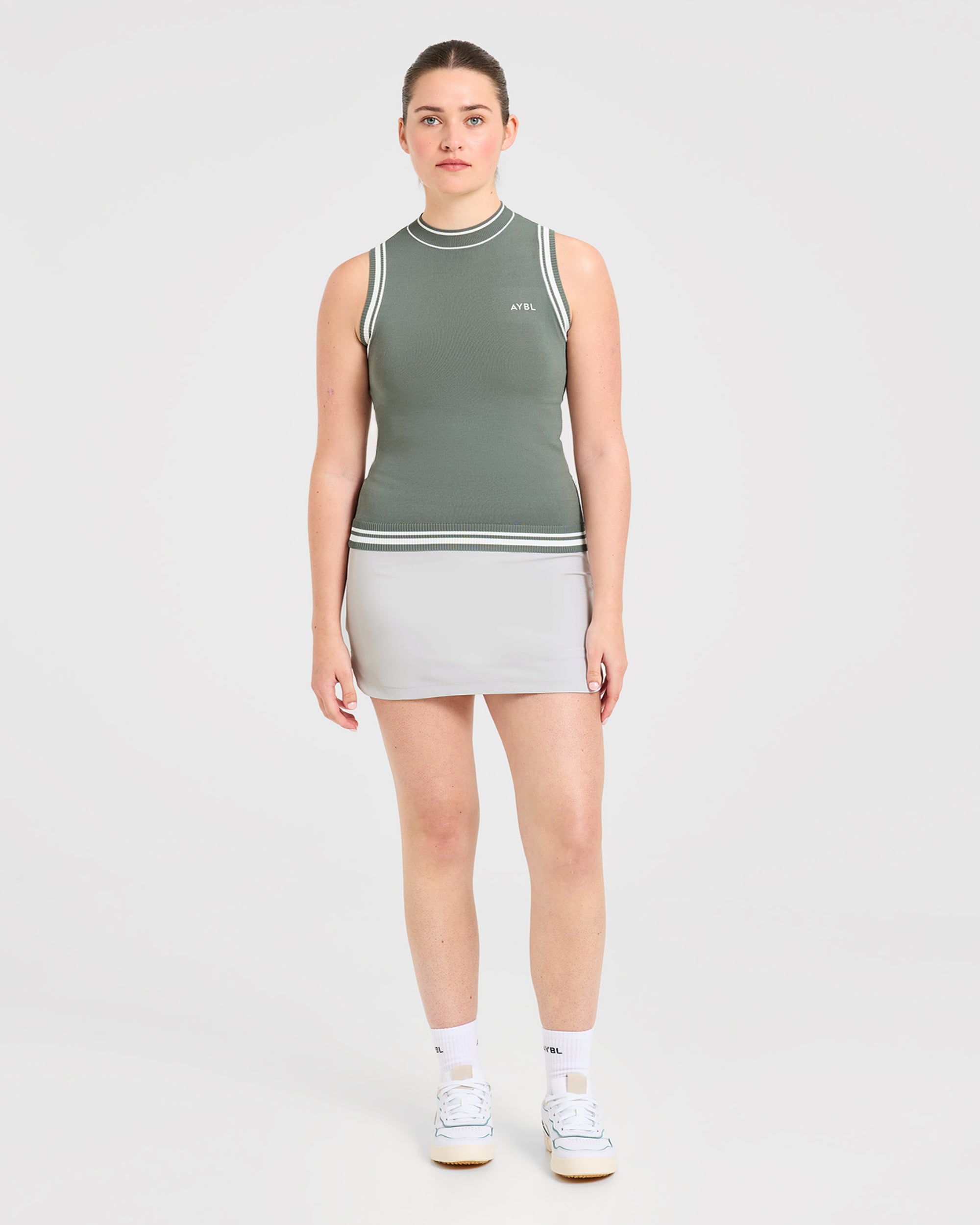 Classic Knitted High Neck Vest - Hillside Grün