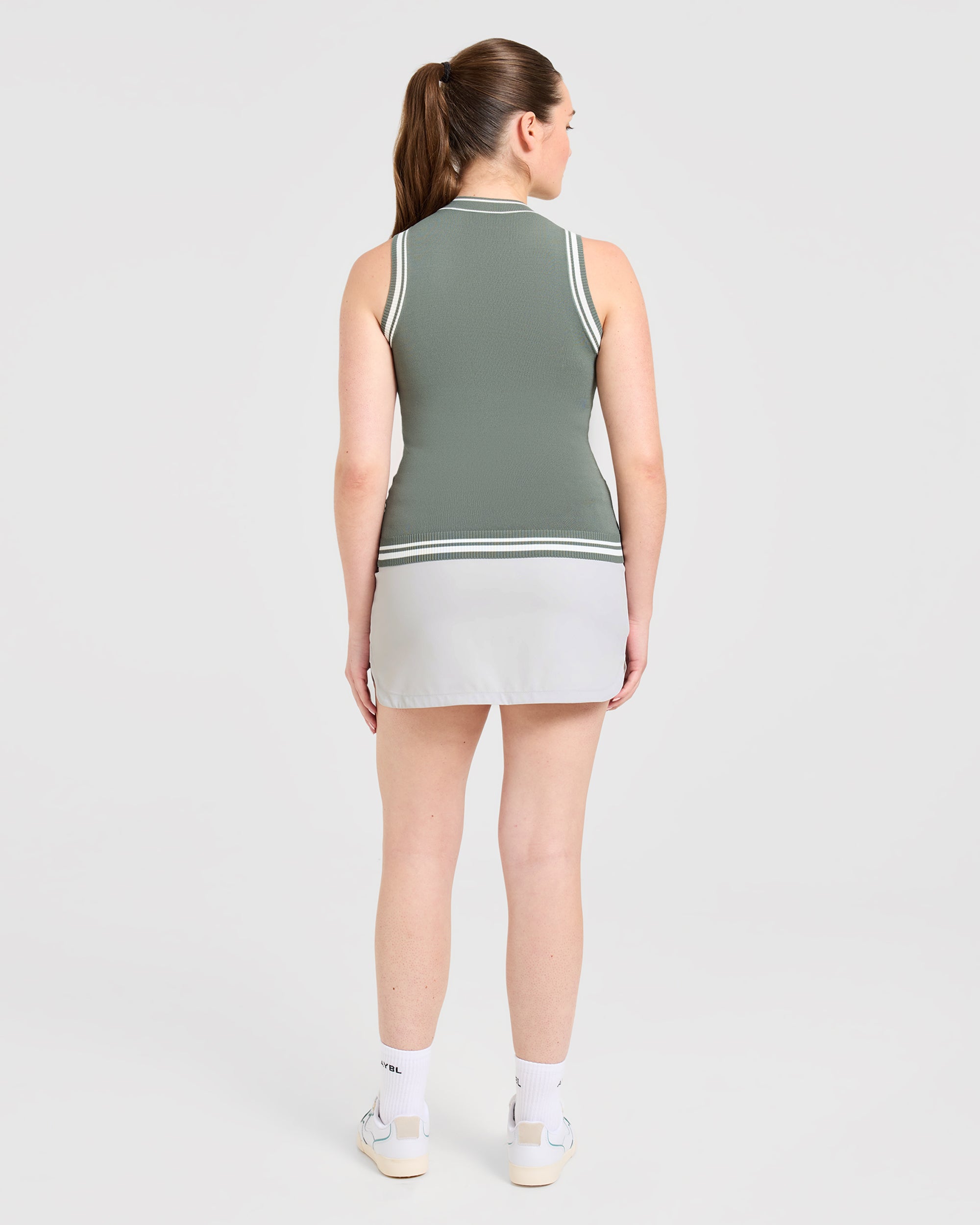 Classic Knitted High Neck Vest - Hillside Grün