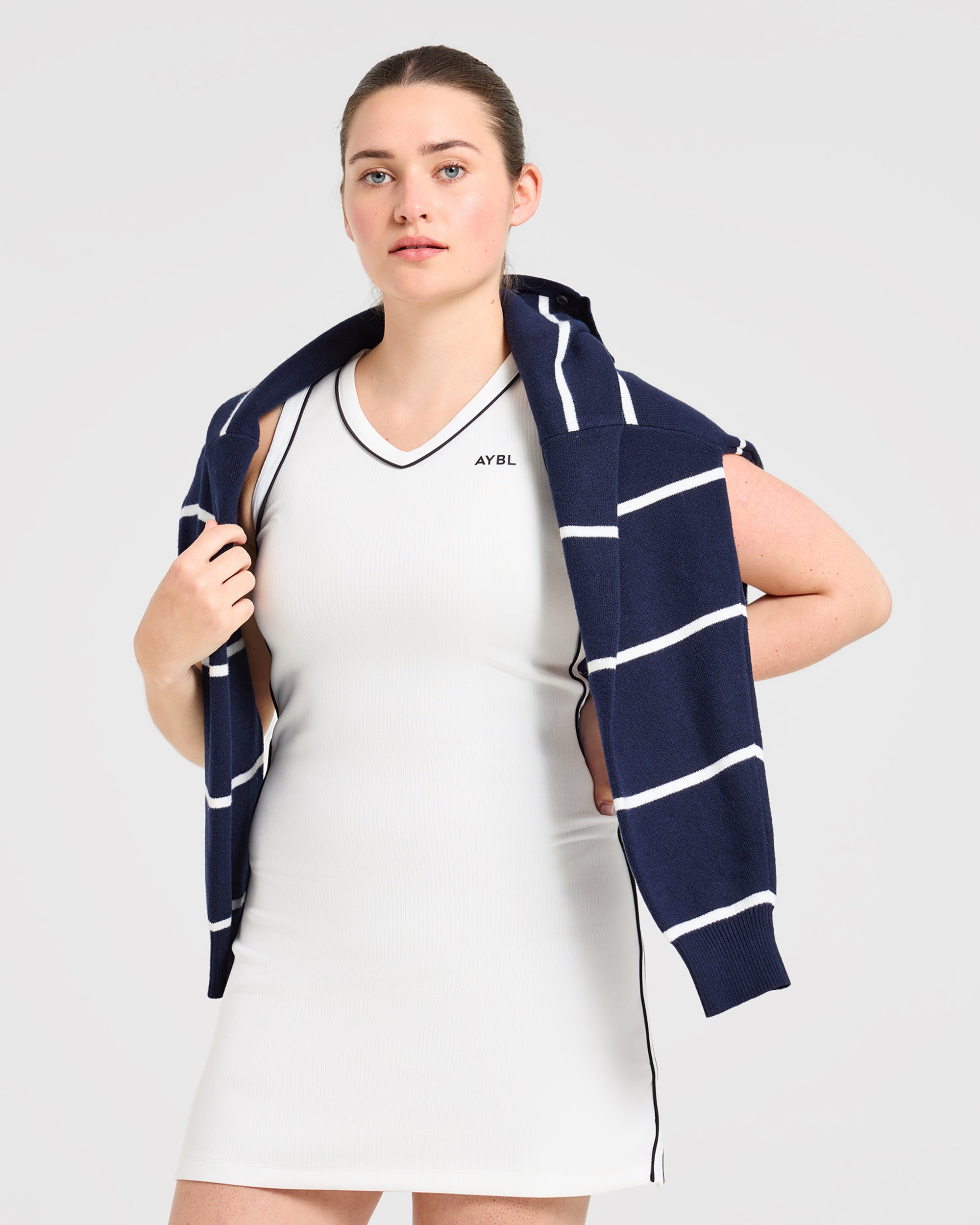 Signature V Neck Dress - Weiß