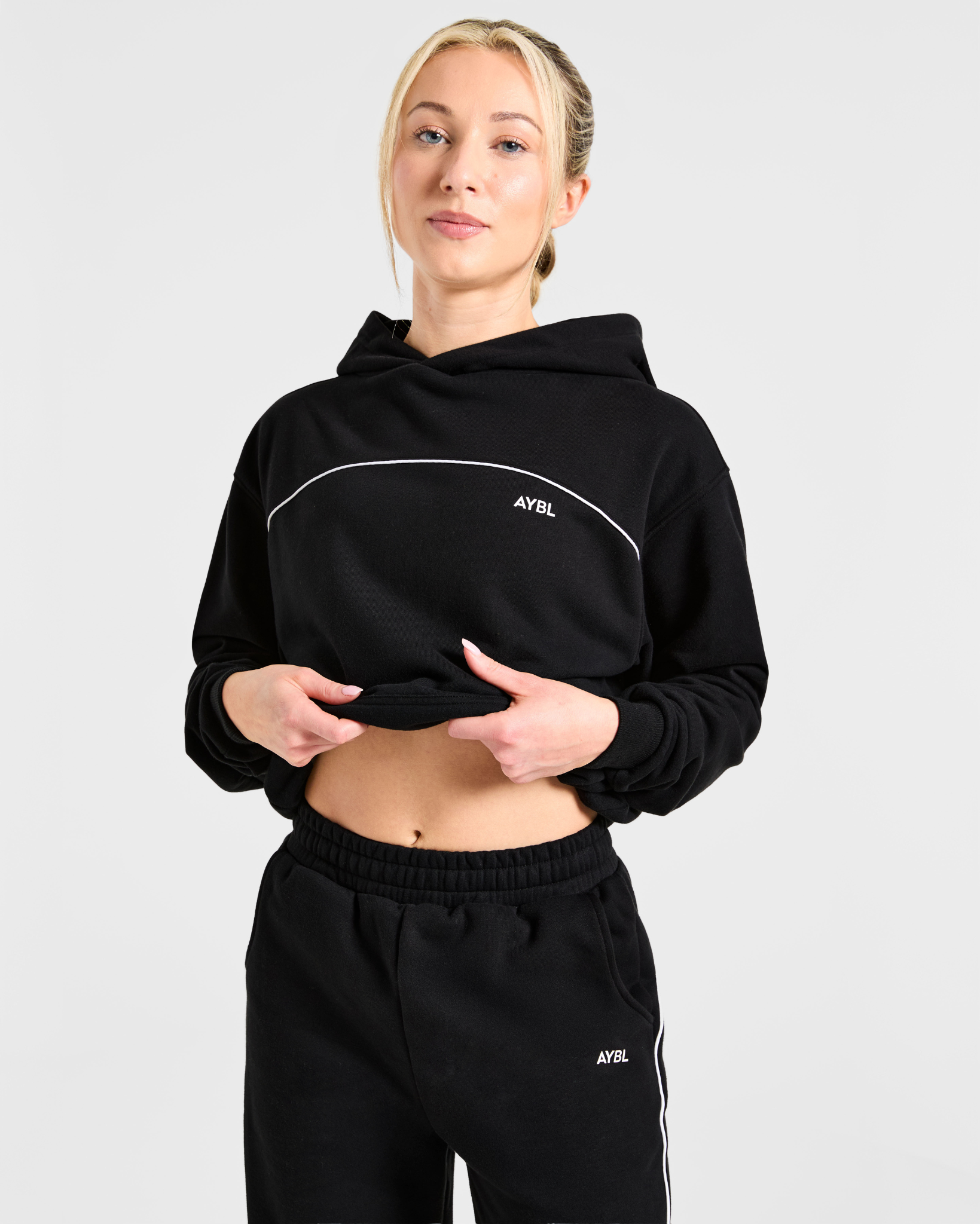 Form Hoodie - Schwarz