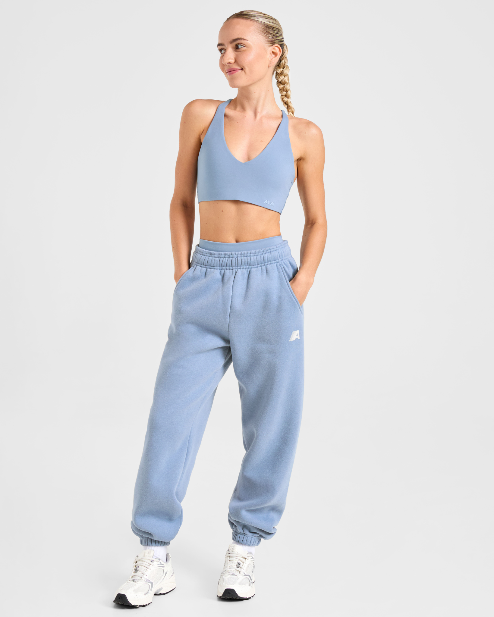 Retro Athletics Oversized Joggers - Vintage Blau