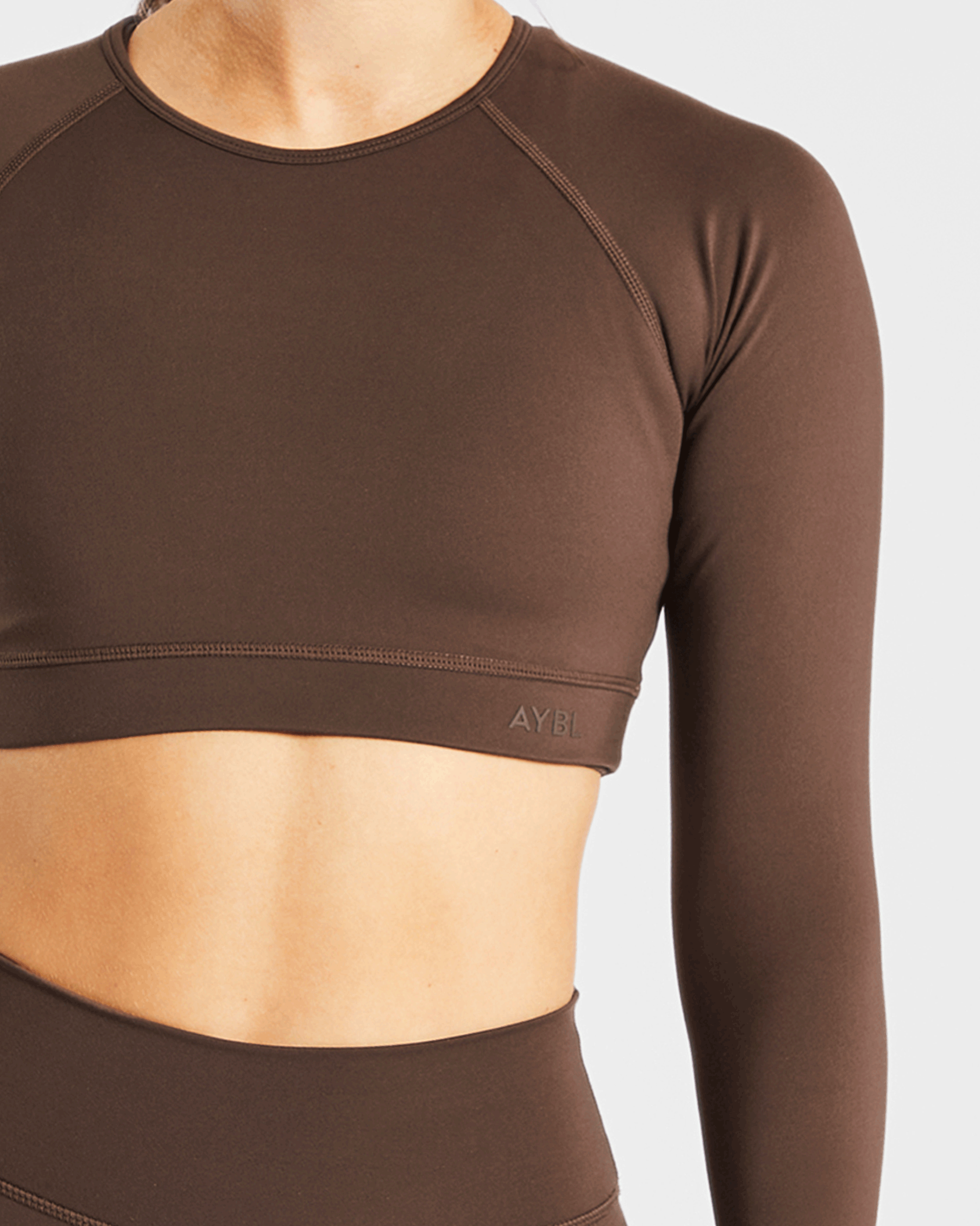 Staple Long Sleeve Crop Top - Braun