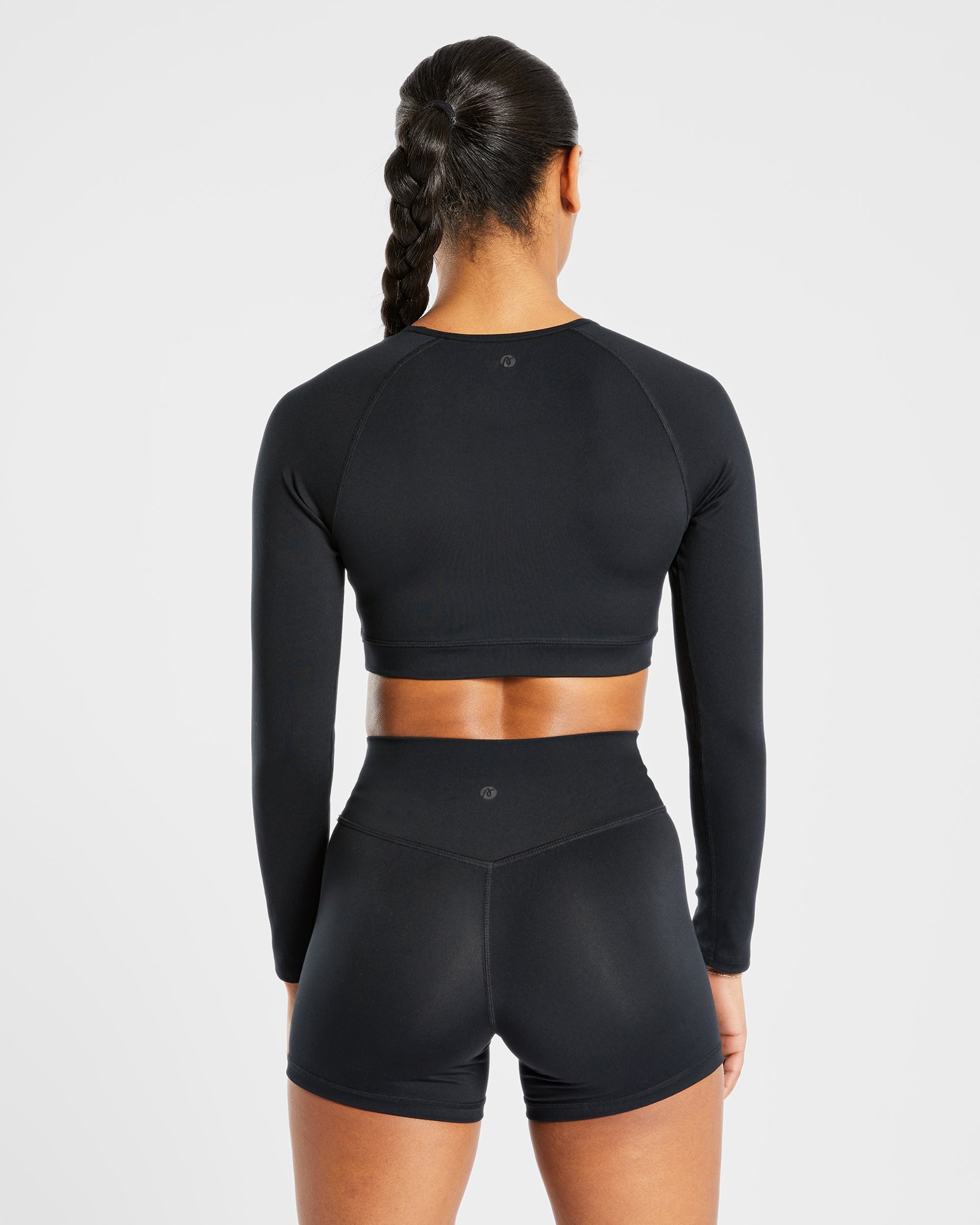 Staple Long Sleeve Crop Top - Schwarz