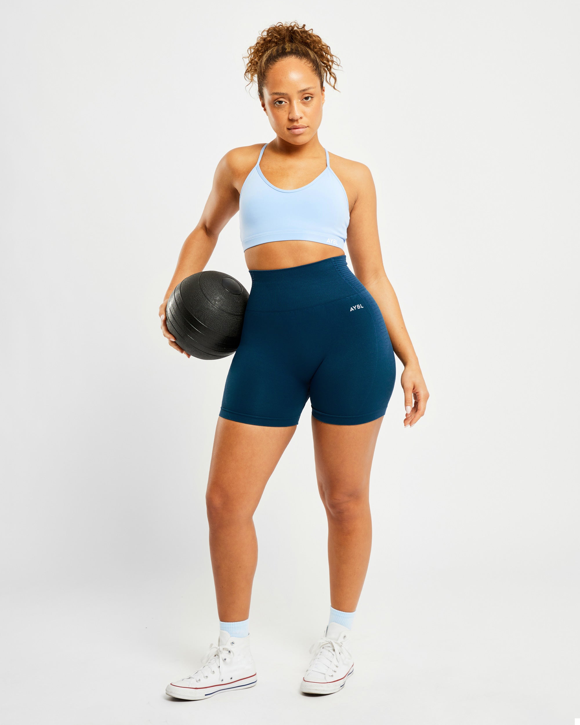 Essential V Neck Sports Bra - Powder Blau