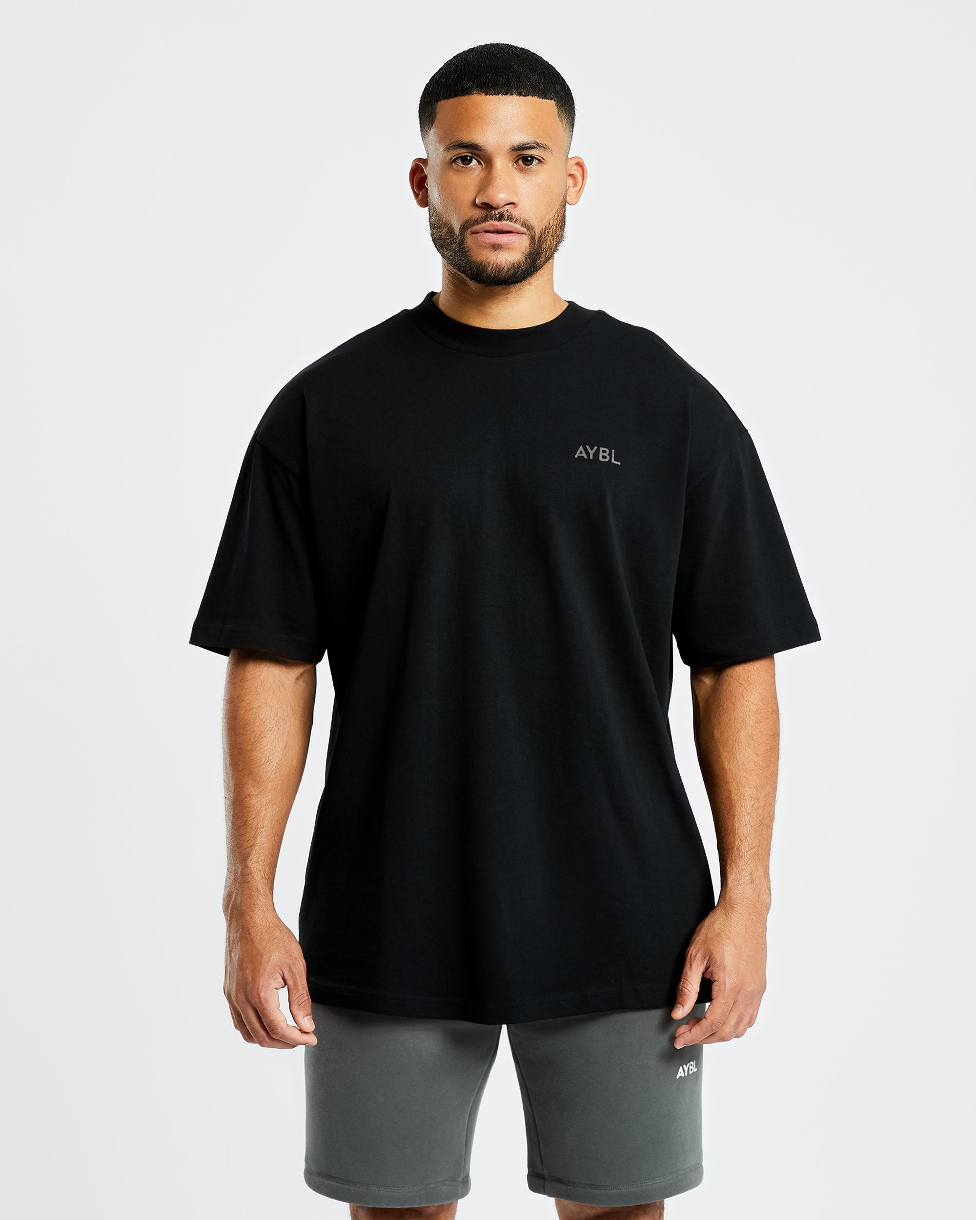 Essential Oversized T Shirt - Schwarz