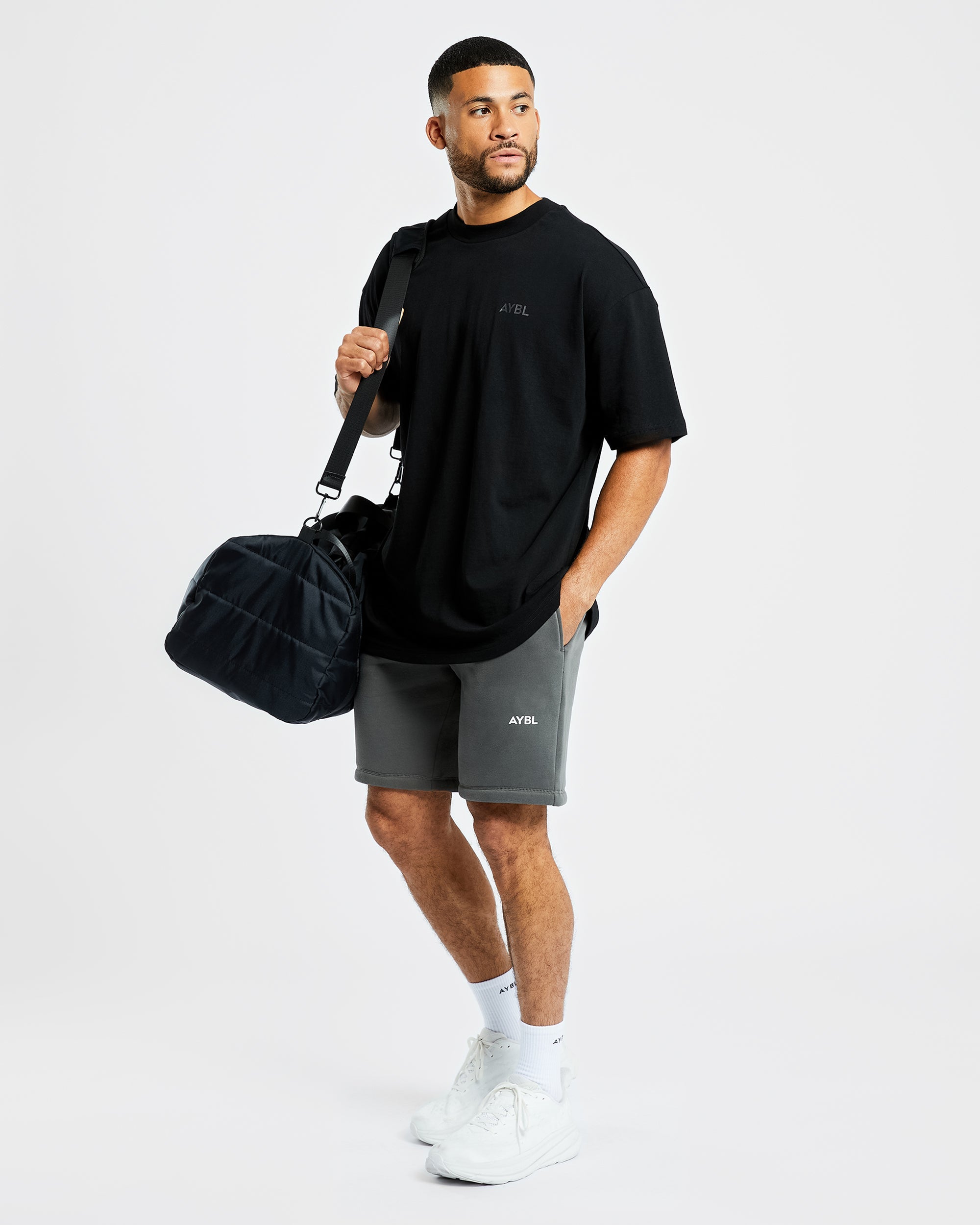 Essential Oversized T Shirt - Schwarz