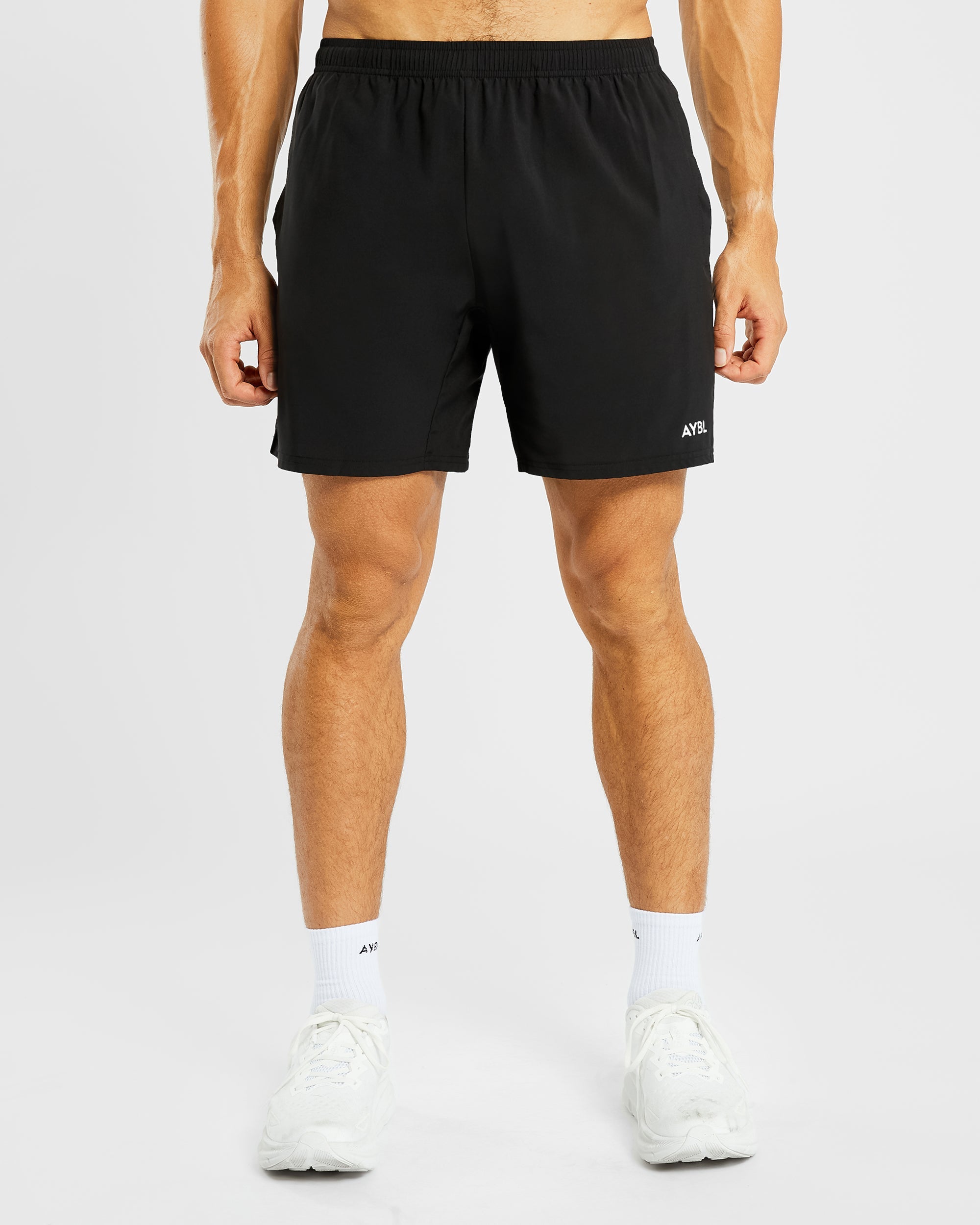 Core 7" Shorts - Schwarz