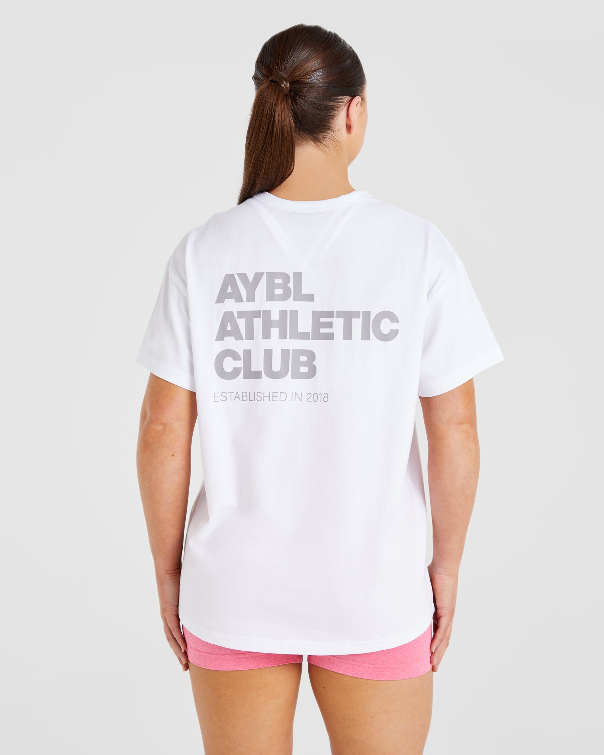 Athletics Club Oversized T Shirt - Weiß/Grau