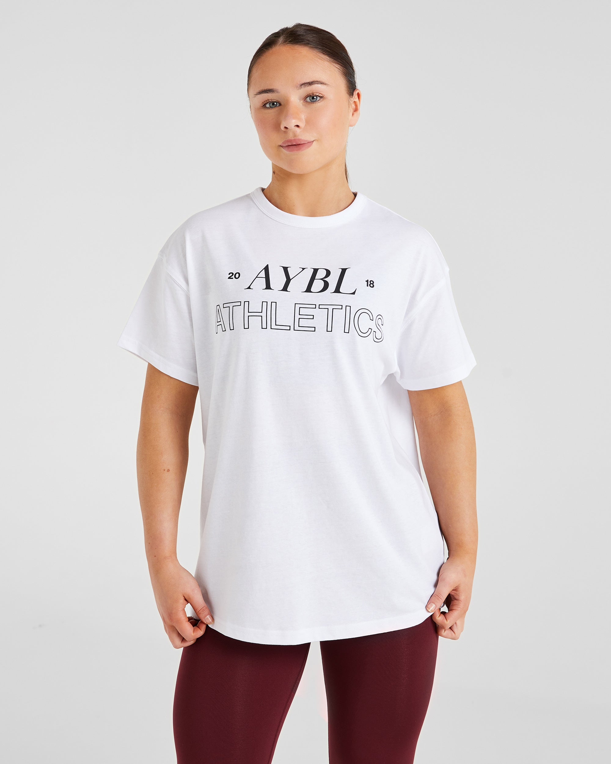 Athletics 18 Oversized T Shirt - Weiß