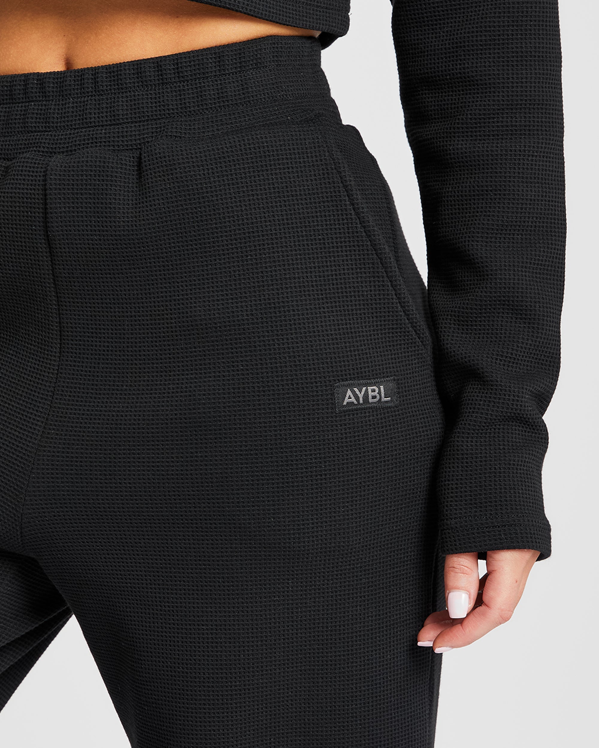 Waffle Straight Leg Joggers - Schwarz