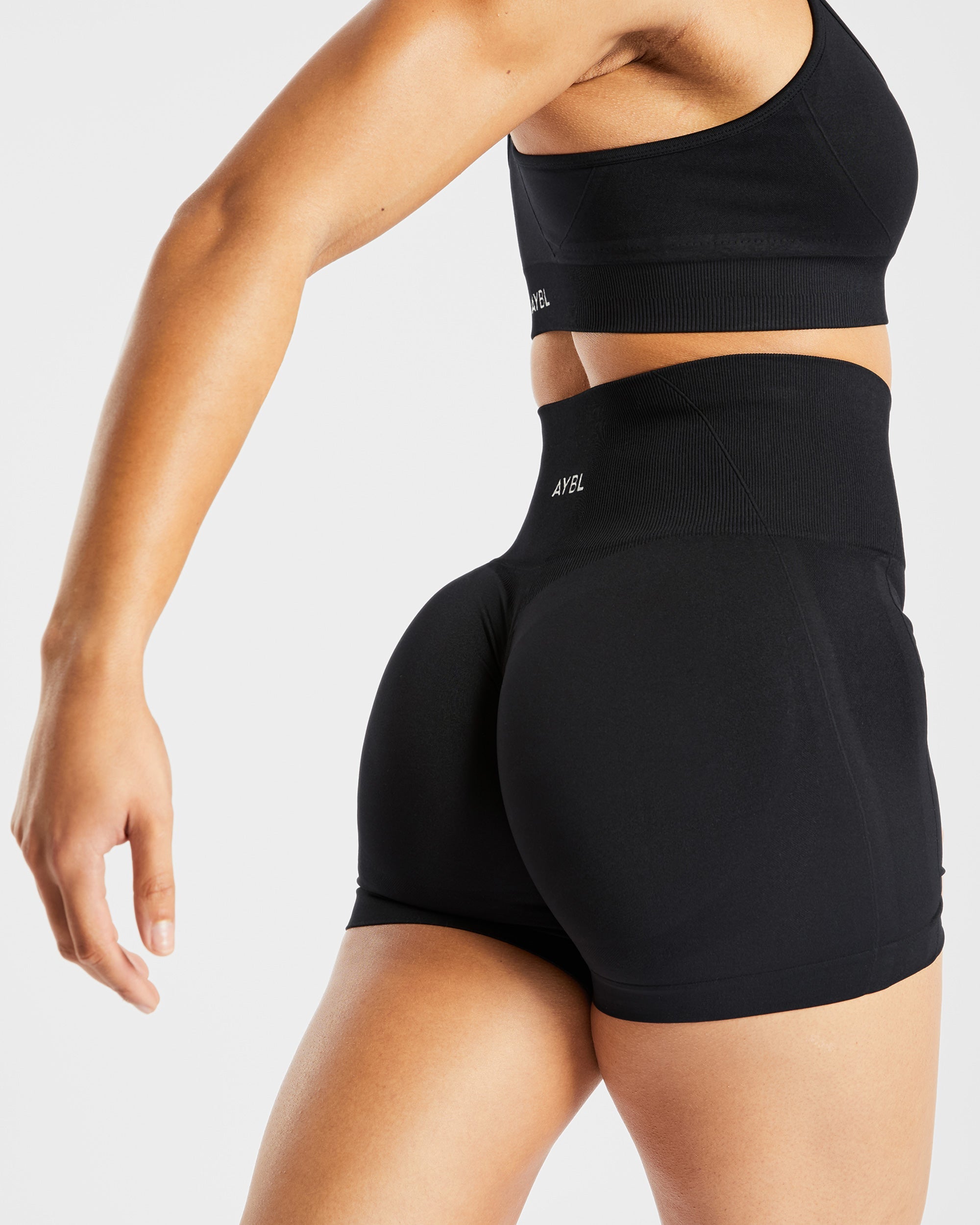 Empower Seamless Shorts - Schwarz