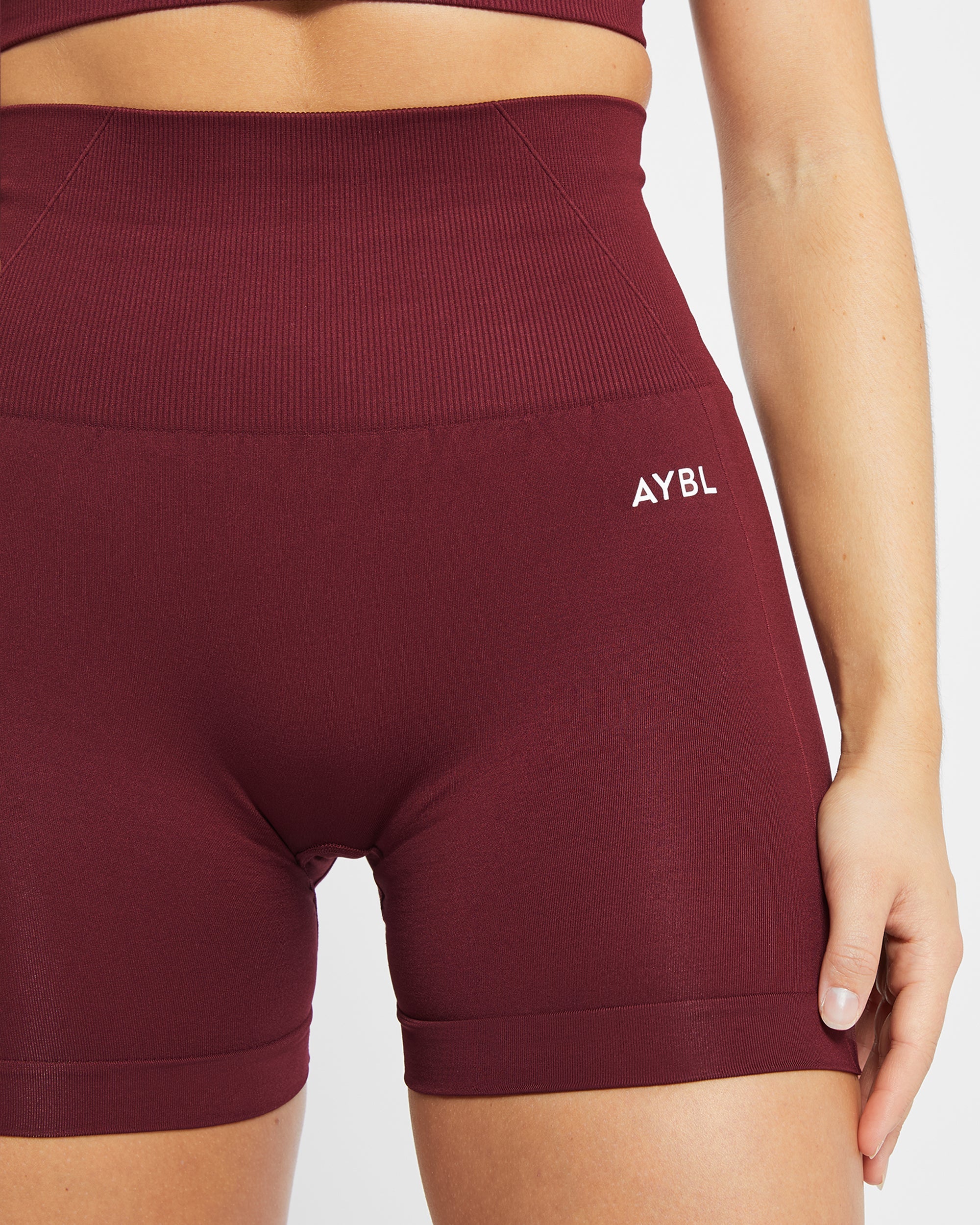 Empower Seamless Shorts - Rot Wine