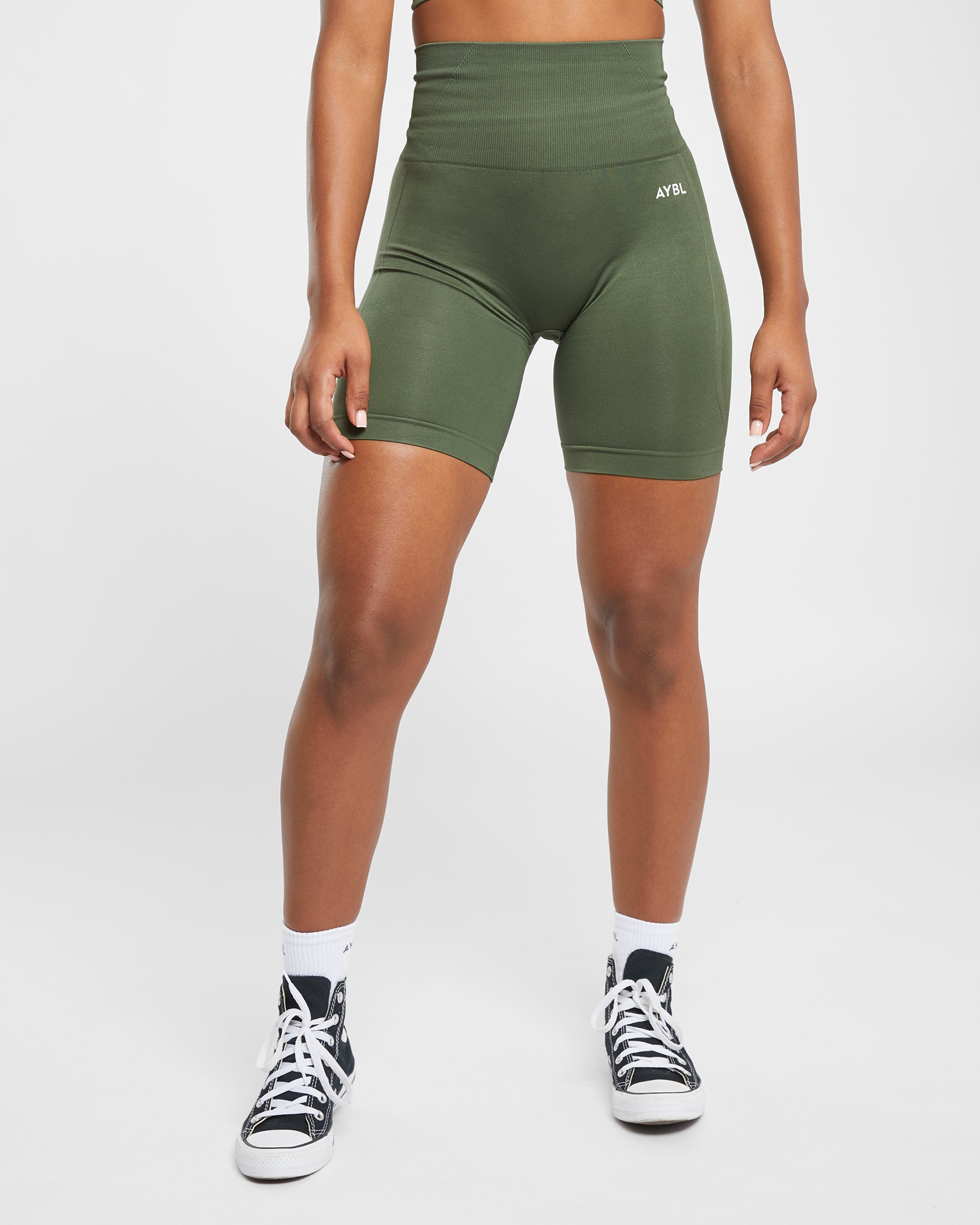 Empower Seamless Cycling Shorts - Khaki Grün