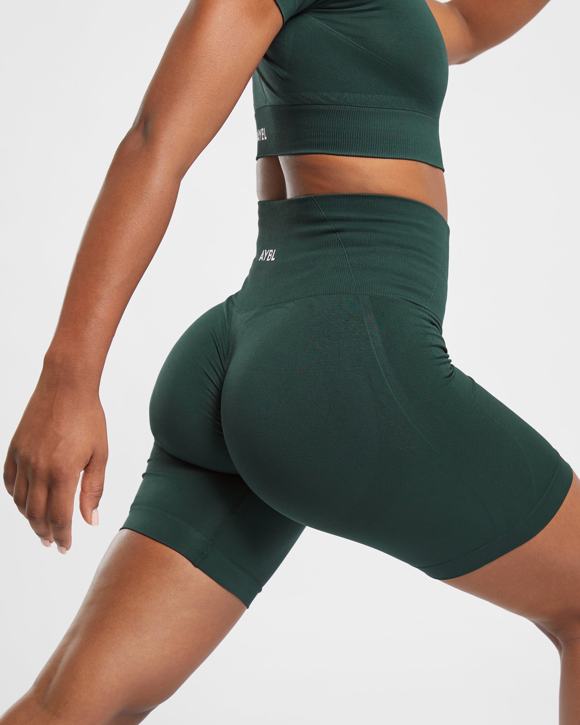 Empower Seamless Cycling Shorts - Dark Grün