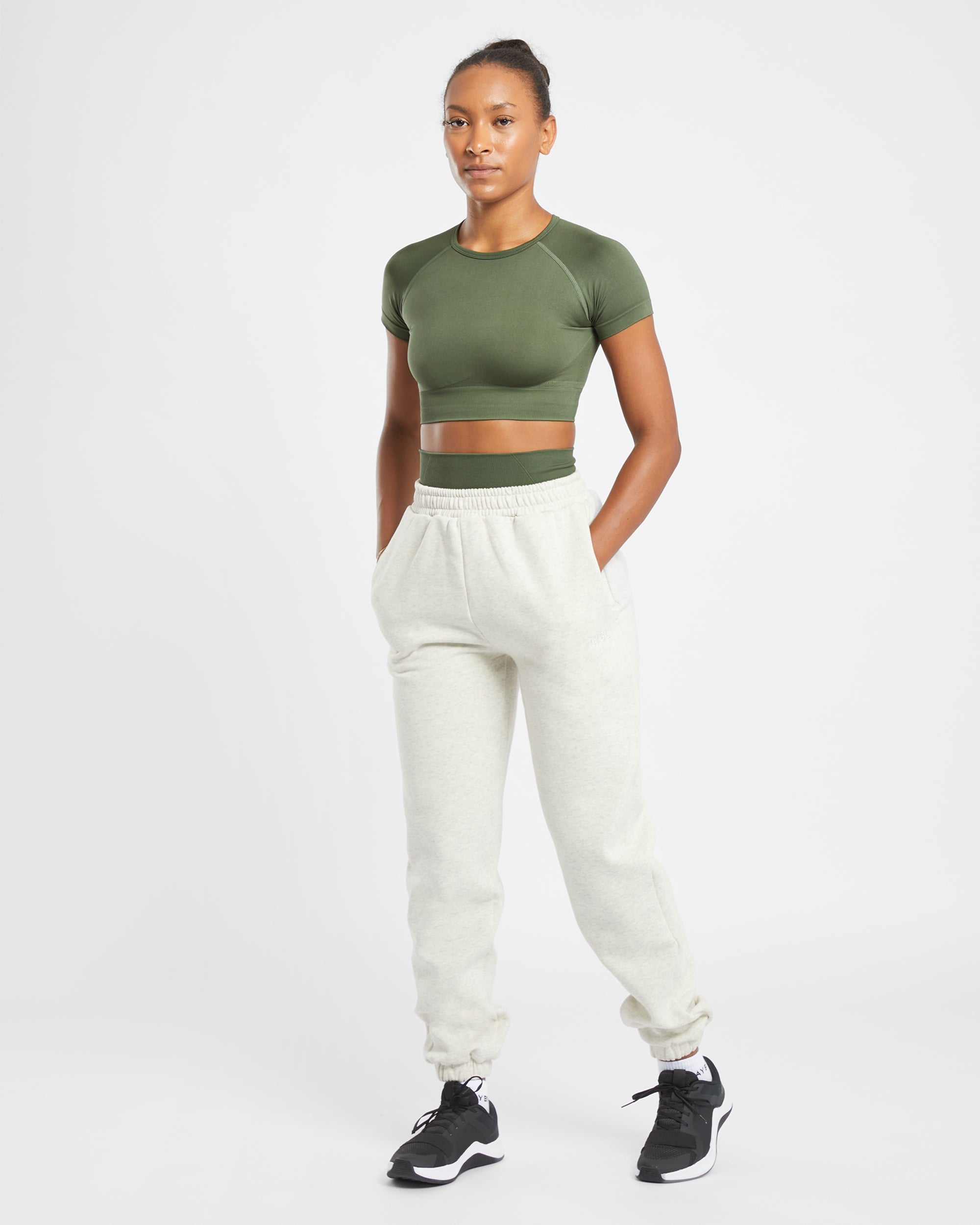 Empower Seamless Crop Top - Khaki Grün