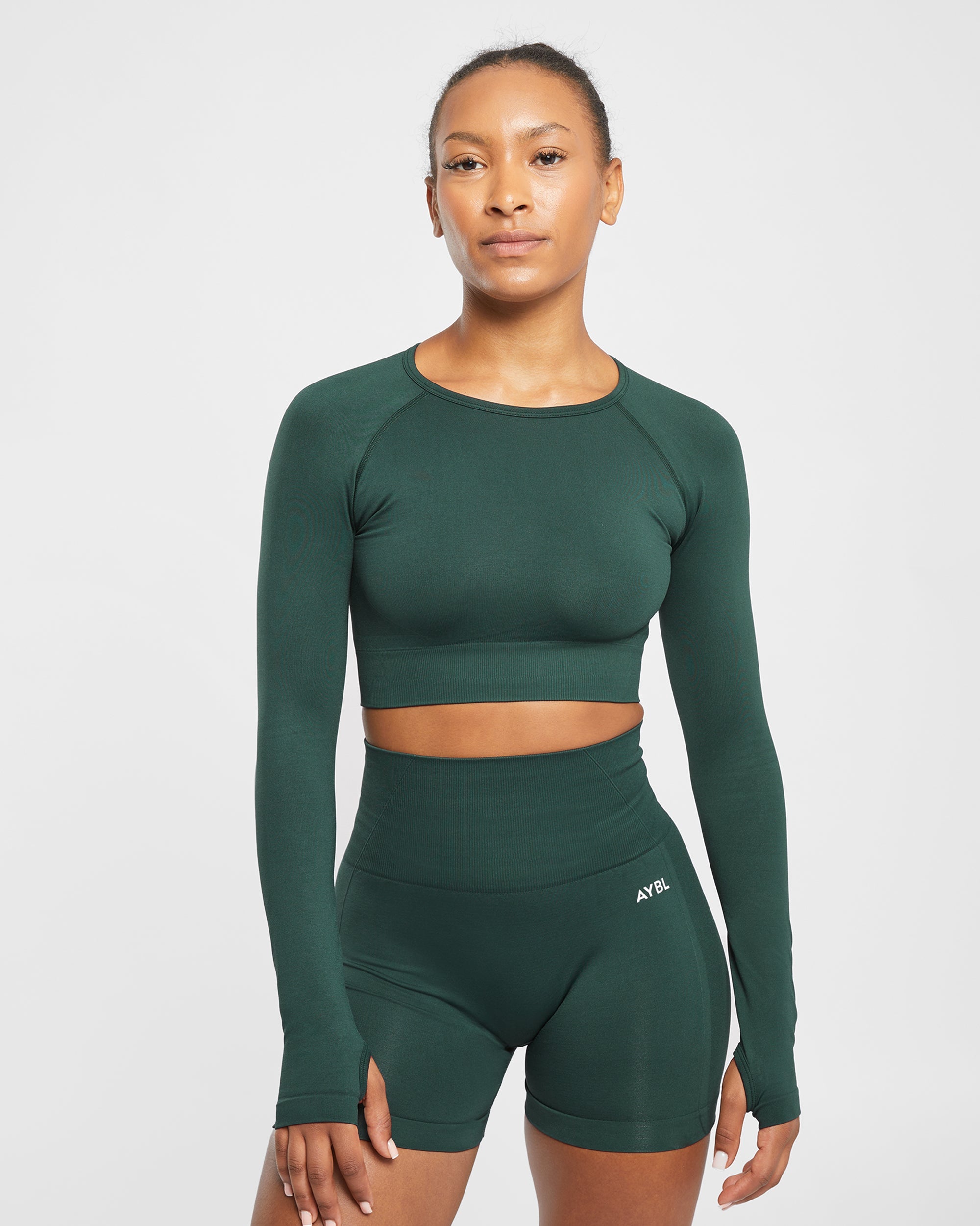 Empower Seamless Long Sleeve Crop Top - Dark Grün